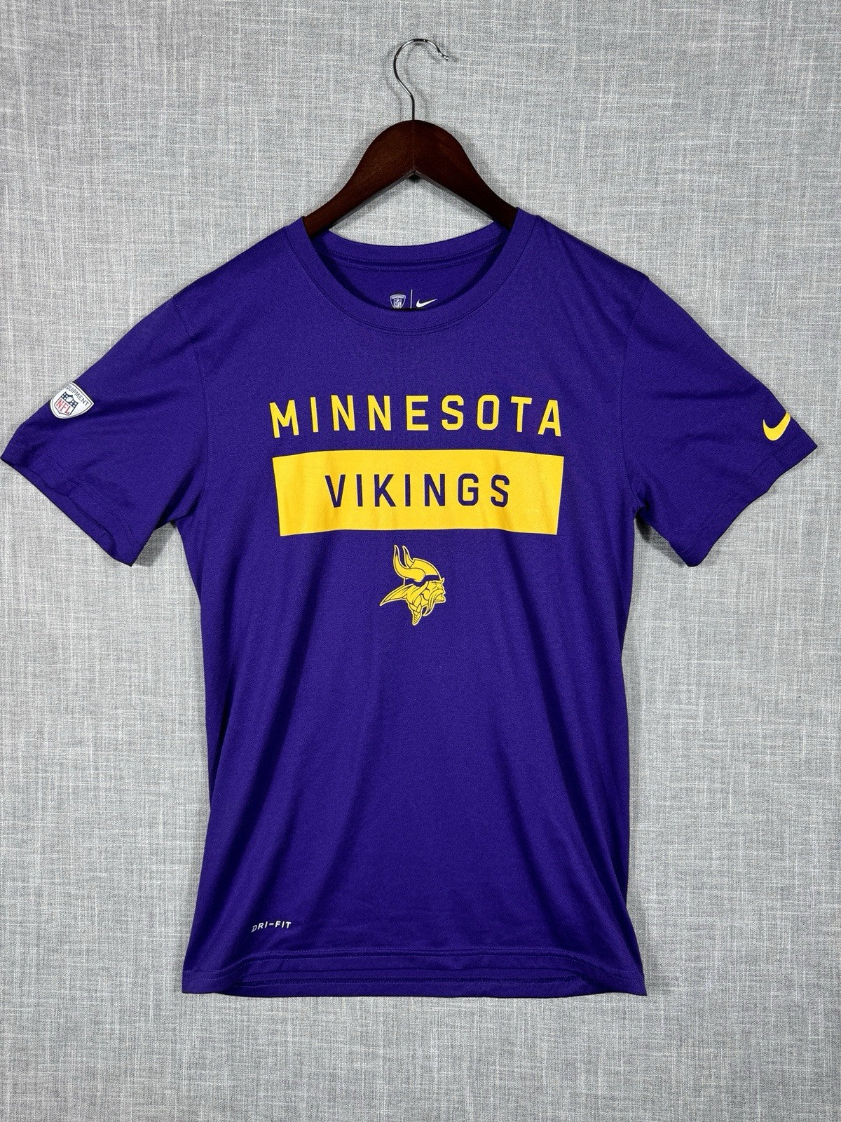 Minnesota Vikings Nike Dri-Fit NFL Equipment Training Shirt Small S