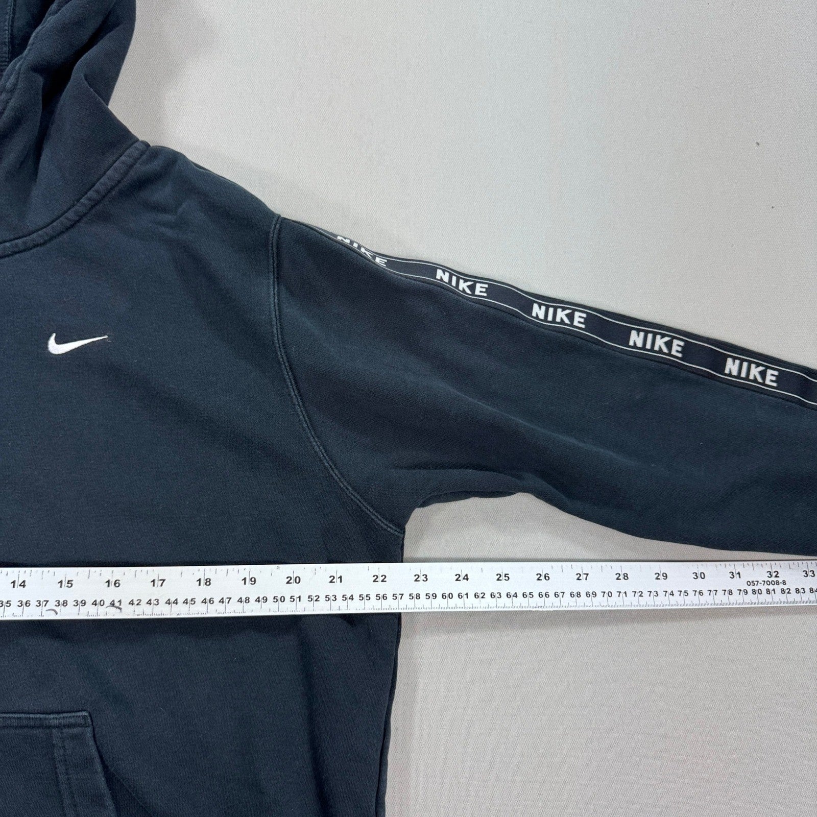 Nike Sportswear Hoodie mens Large Black Sleeve Hits Full-Zip Fleece Logo