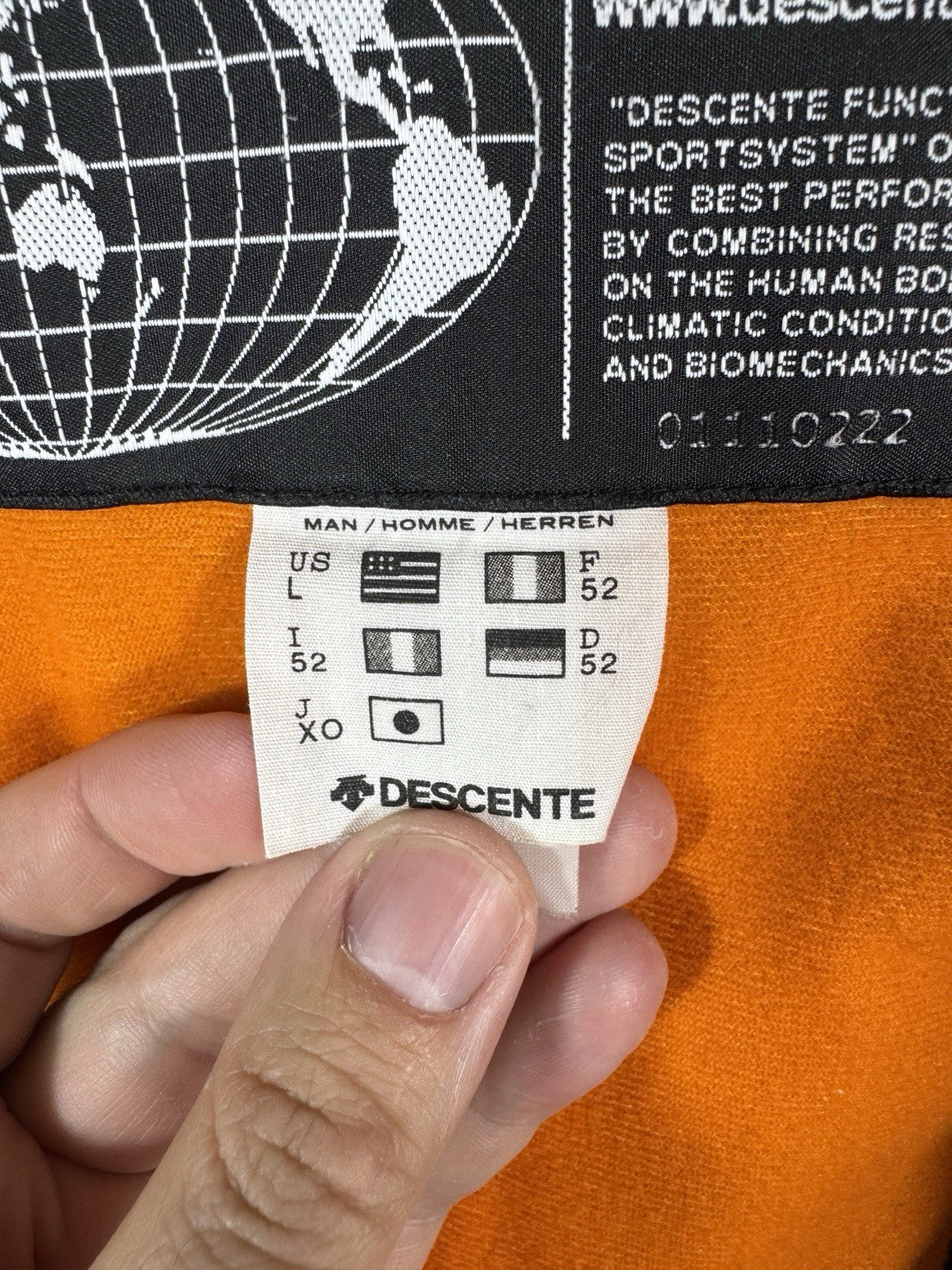 Vintage Descente Ski Snow Jacket Mens Ion Bodies Titan Thermo Airdrive White L