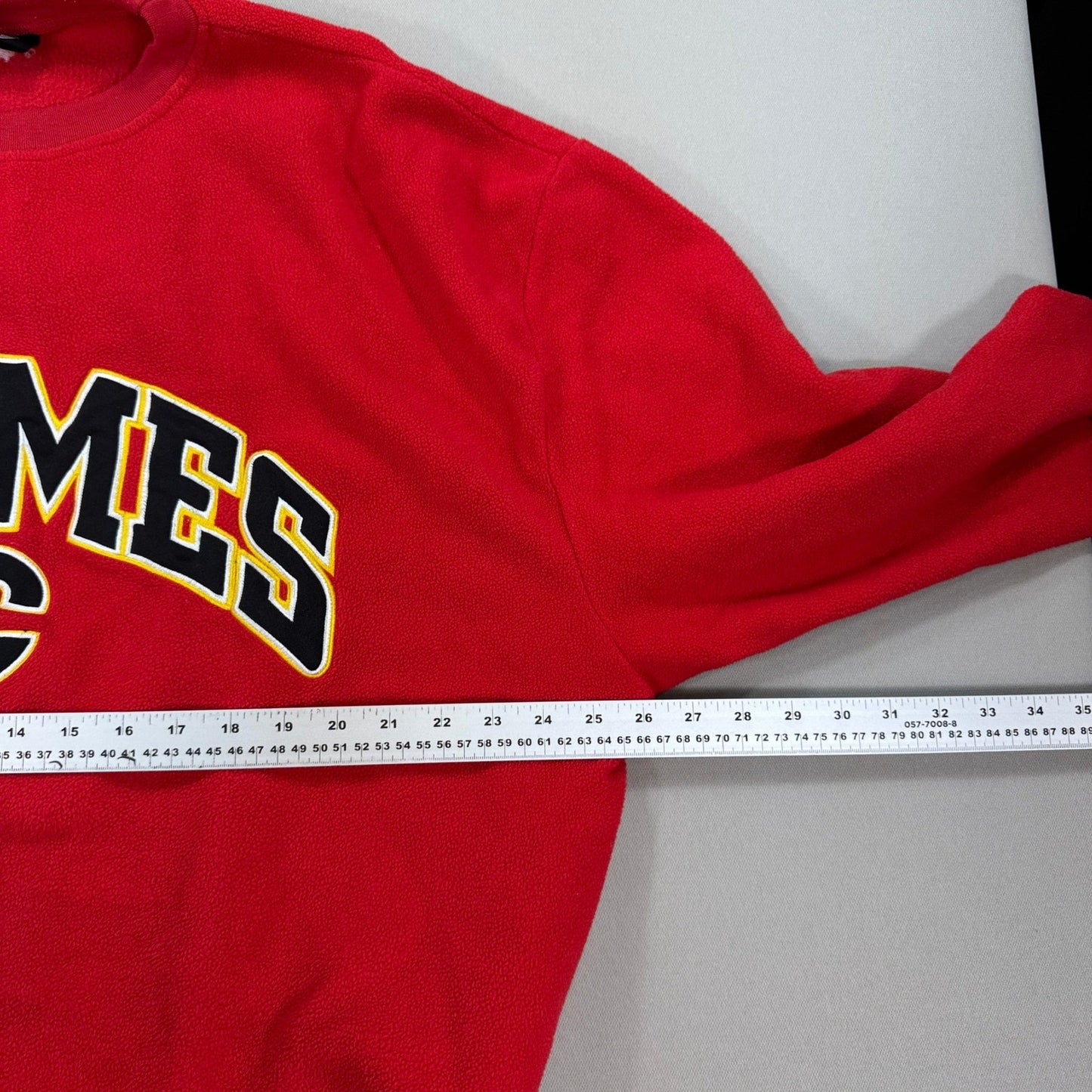 NHL Calgary Flames Fleece Sweatshirt mens 2XL Red Pullover Hockey Crew Neck