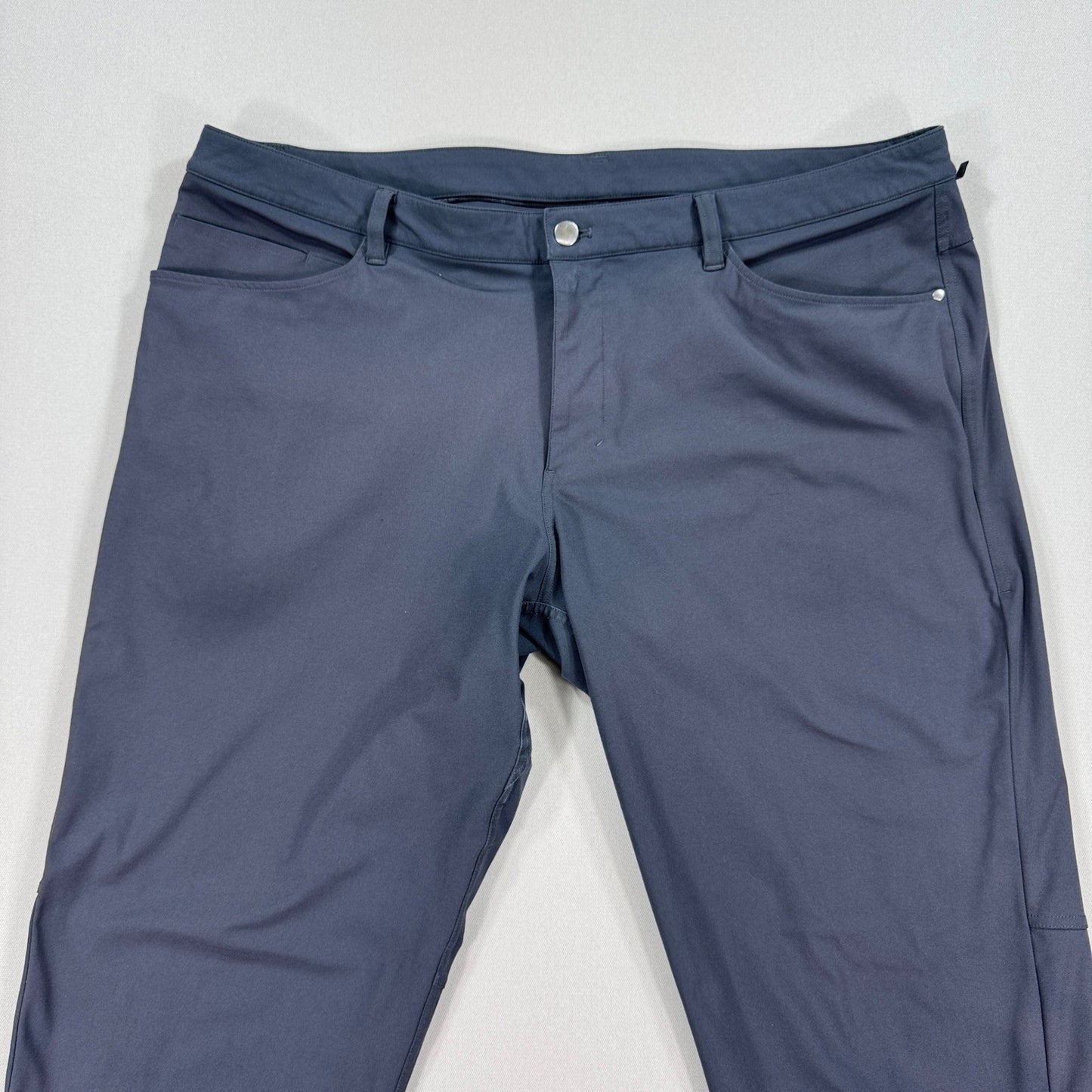 Lululemon ABC Dress Pants mens 40x28 Gray Classic Fit 5-Pocket Trouser Baggy