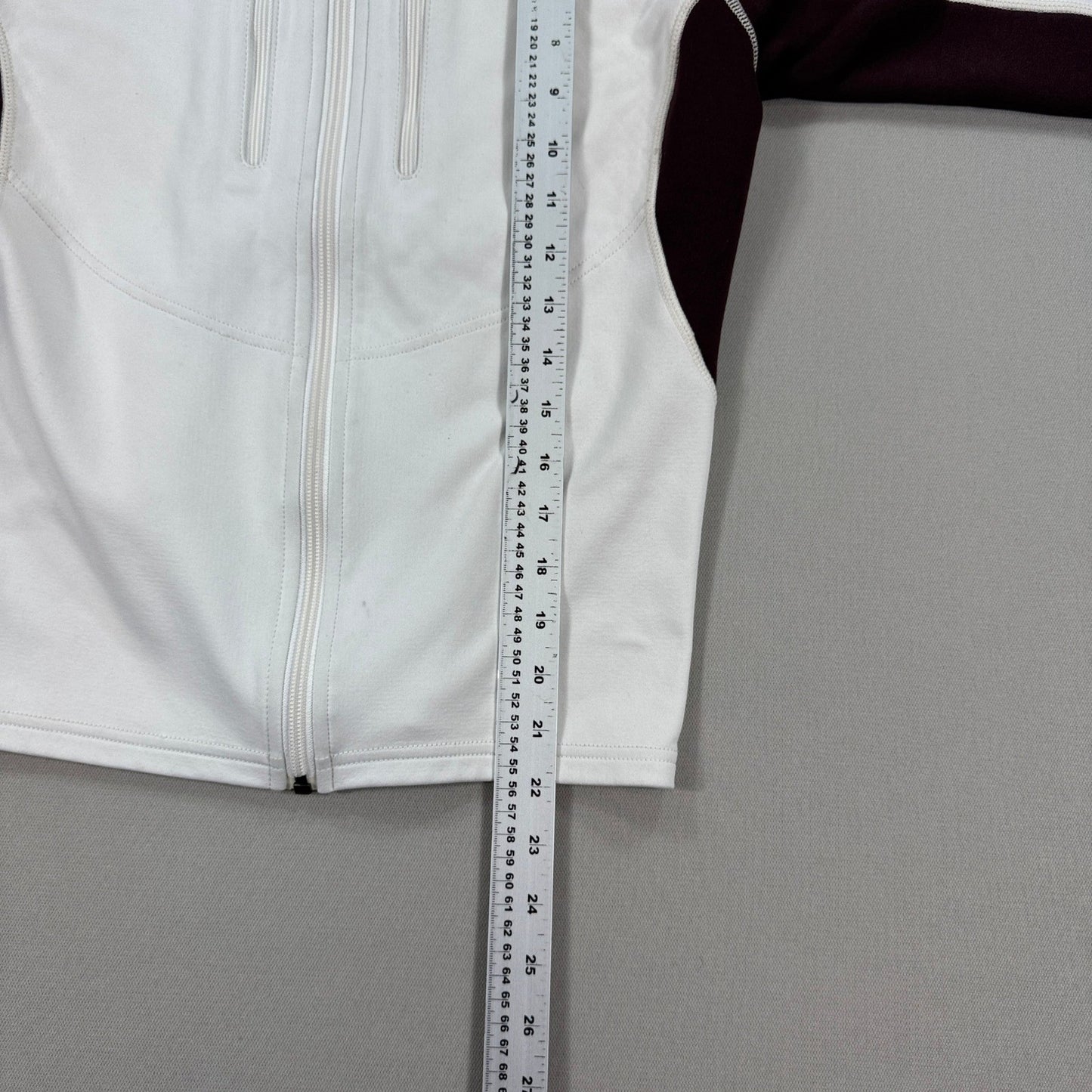 Patagonia Wind Shield Softshell Jacket Womens Small Off White Full Zip Two Tone