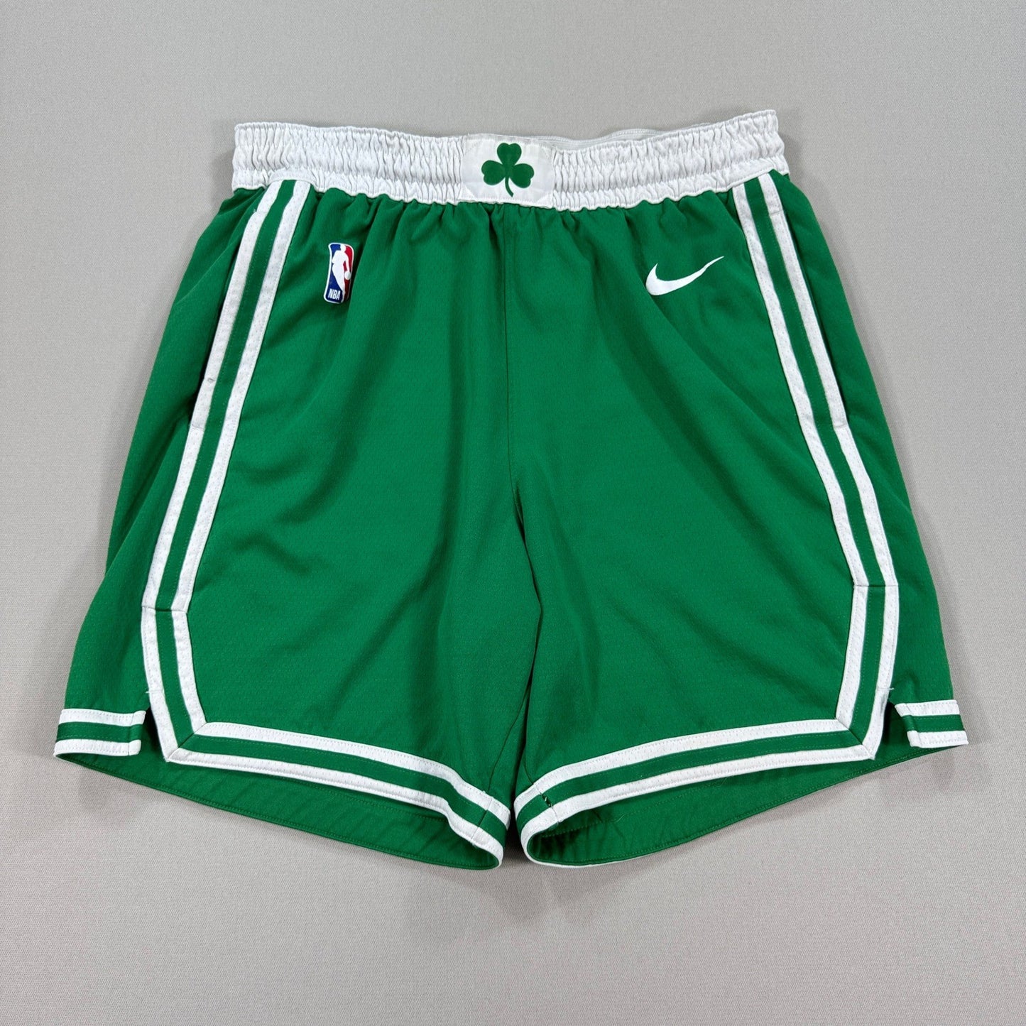 Boston Celtics Shorts Icon Edition NBA Swingman Nike Dri-Fit mens Size 38 Green