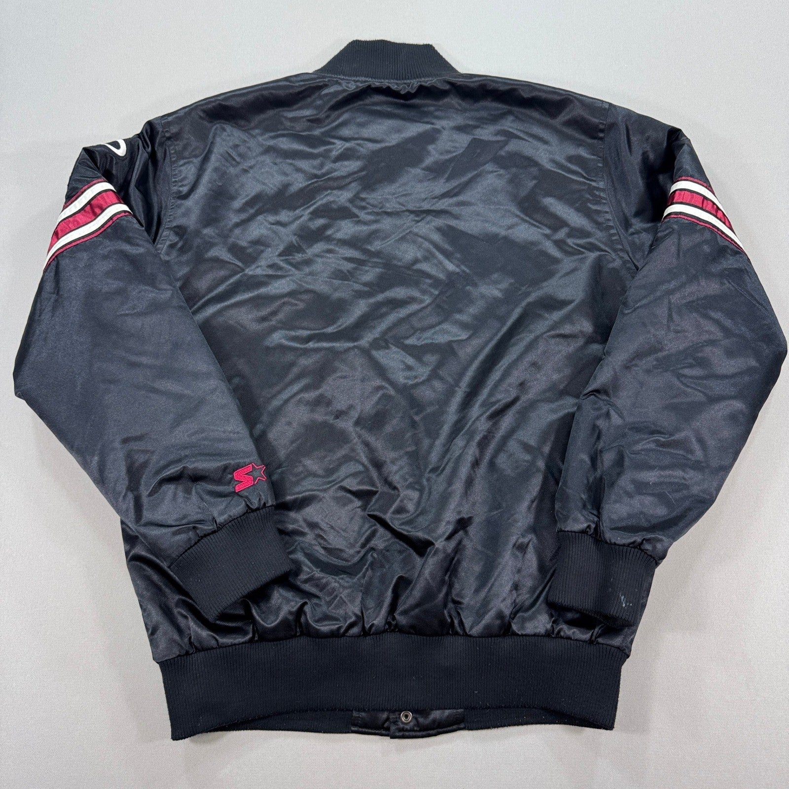 Vintage Starter Miami Heat Jacket Bomber NBA mens Large Black Red Lining