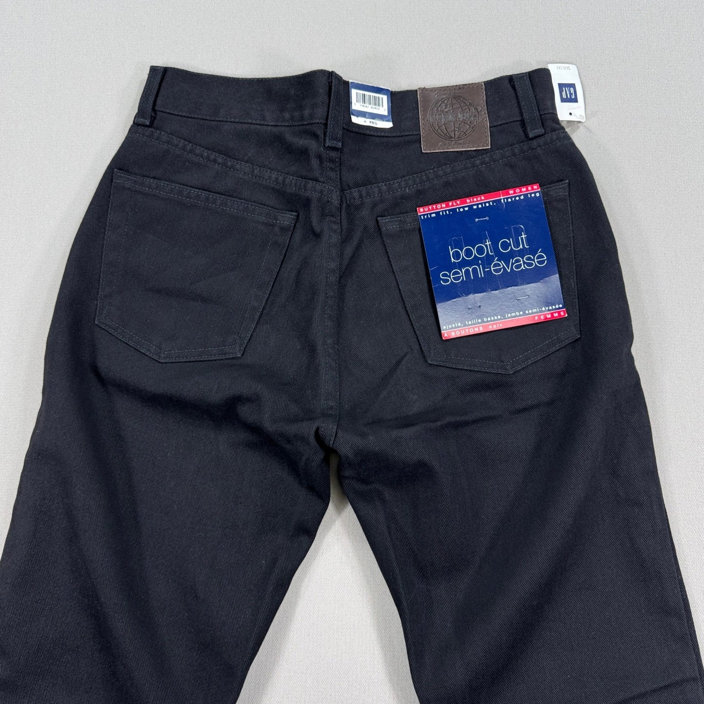 NWT GAP Bootcut Jeans Womens Sz 4 Black Trim Fit Flared Leg Made In Canada