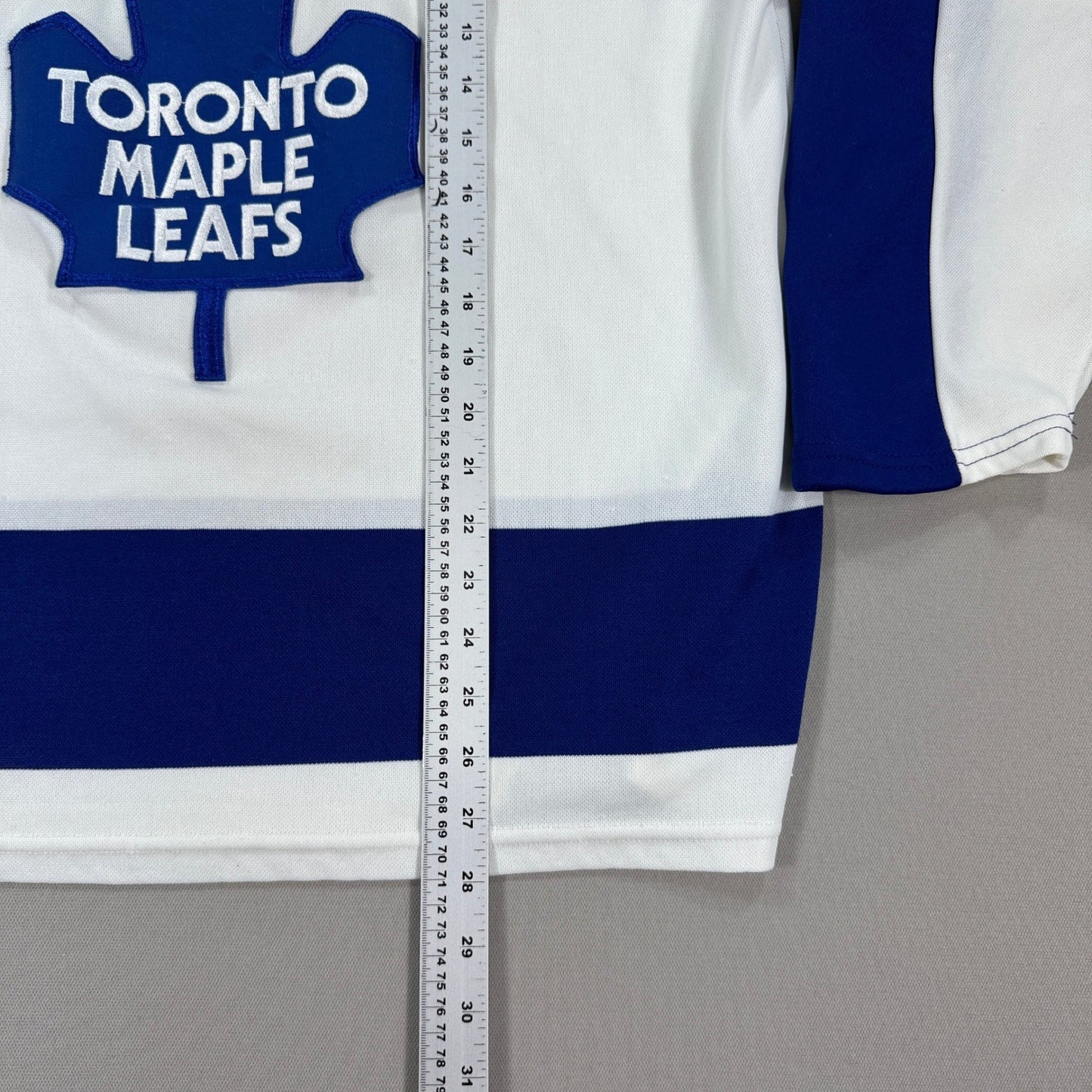 VTG Toronto Maple Leafs CCM Hockey Jersey mens Large Blue White NHL Classic
