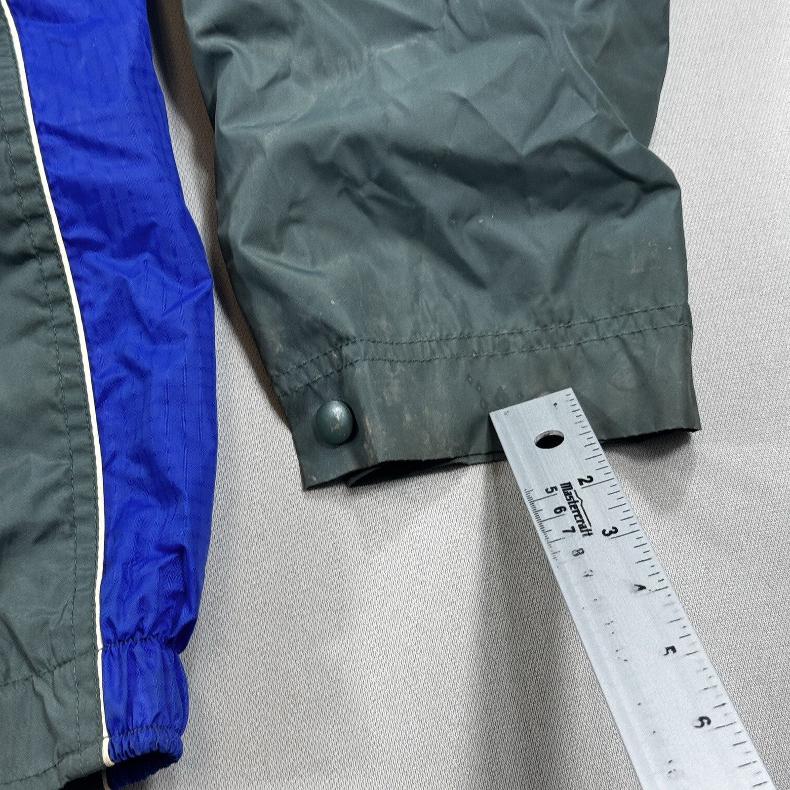 Vintage 90s Nike Windbreaker Jacket XL(18-20) Green Full Zip Athletic