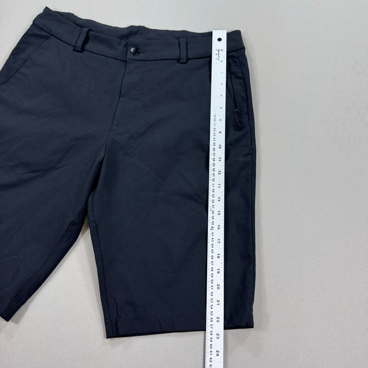 Lululemon Athletica Commission Shorts mens Size 34 Black Warpstreme Classic Fit