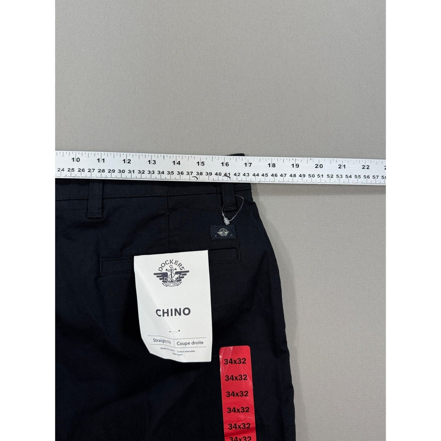 NWT Dockers mens Chino Pants Straight Fit 34x32 Black Casual - Read Description