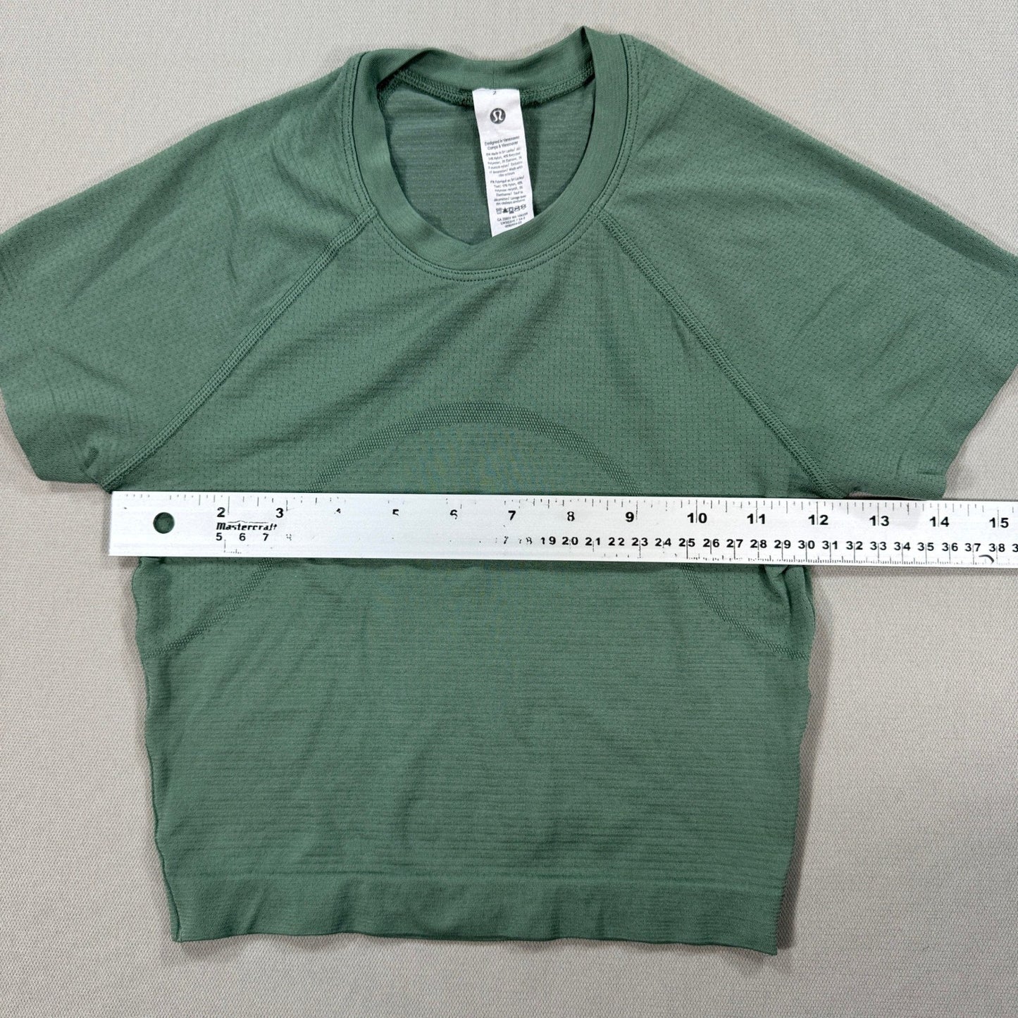 Lululemon Swiftly Tech 2.0 Cropped Short-Sleeve Shirt Womens Size 2 Sage Green