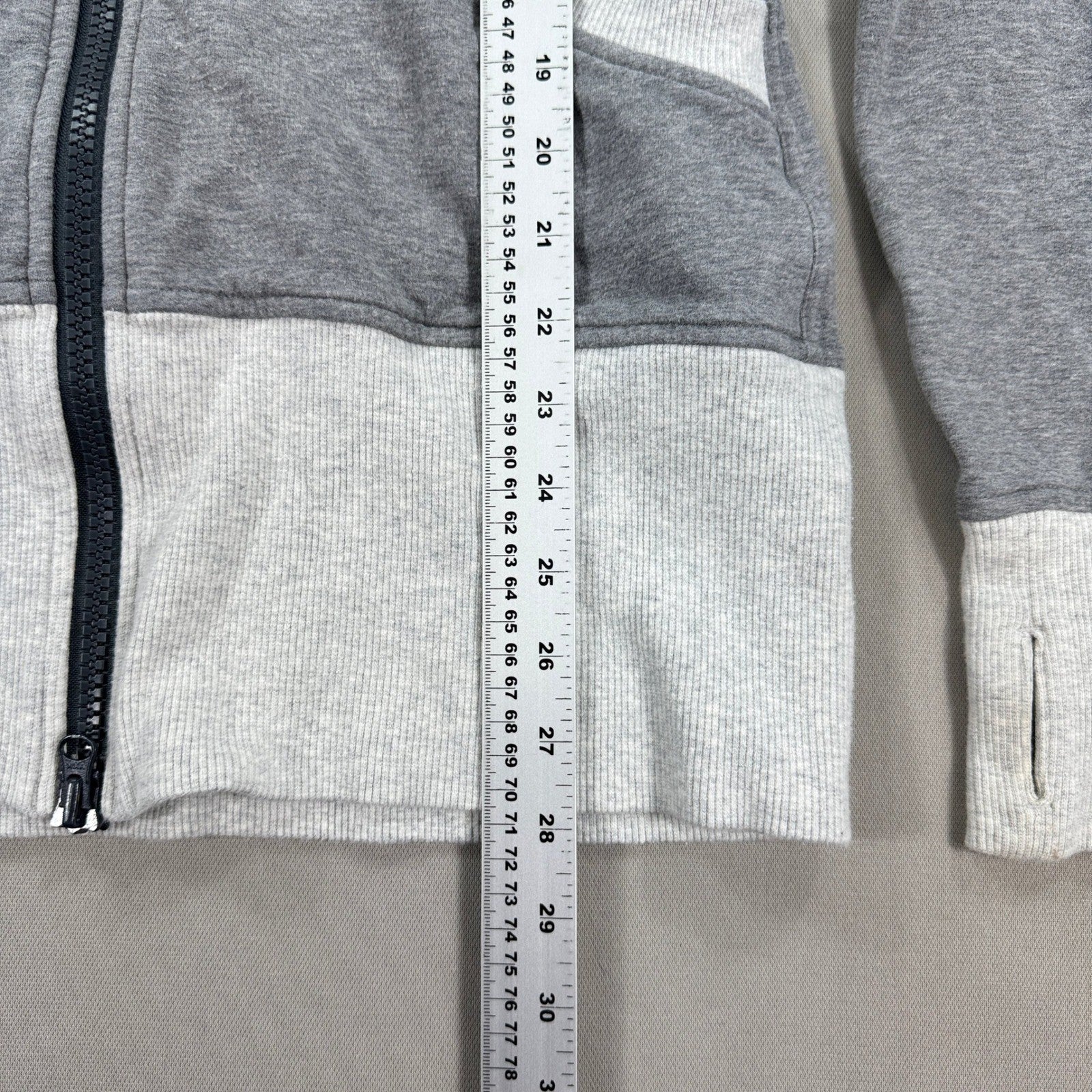 Lululemon Athletica Hoodie Full Zip Jacket Womens Sz 10 Gray Thumbholes Pockets