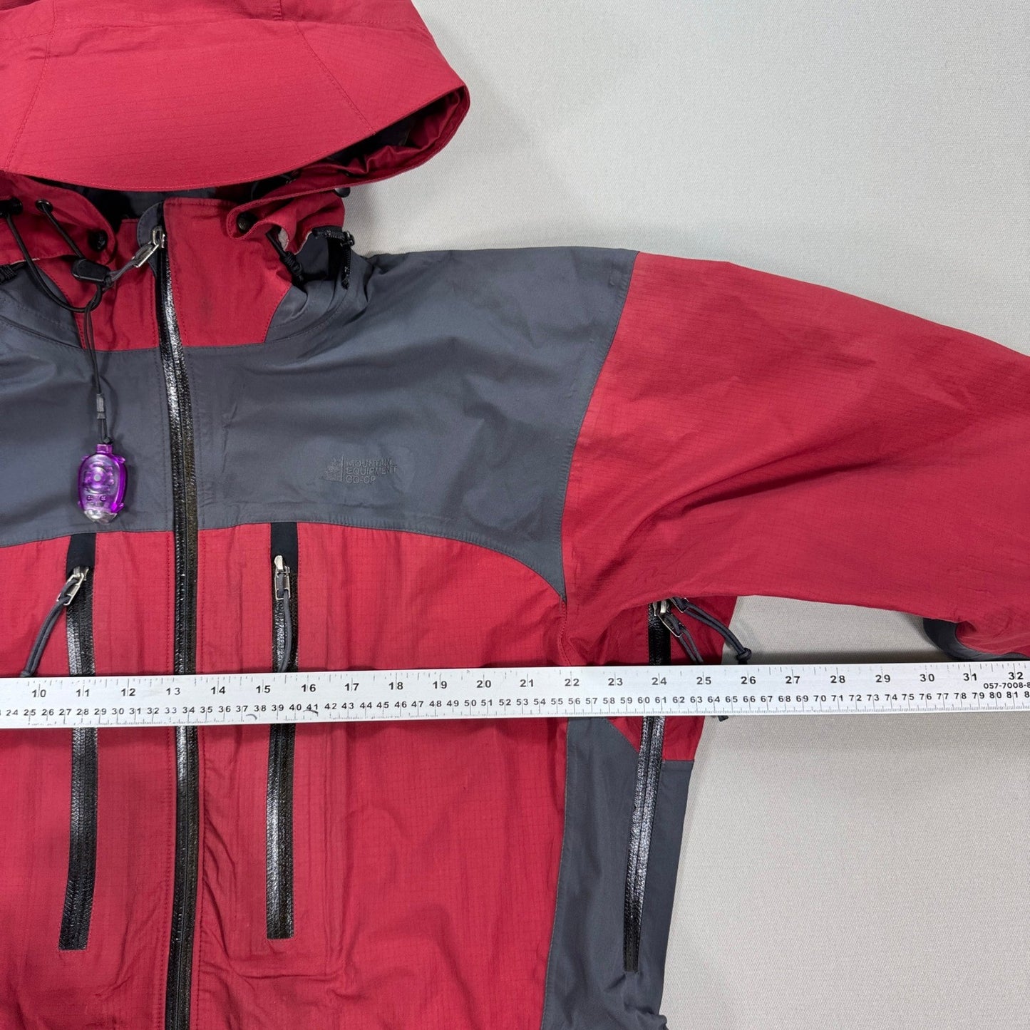 Vintage MEC Mountain Equipment Jacket Gore Tex Hooded Zip Pockets mens 2XL Red