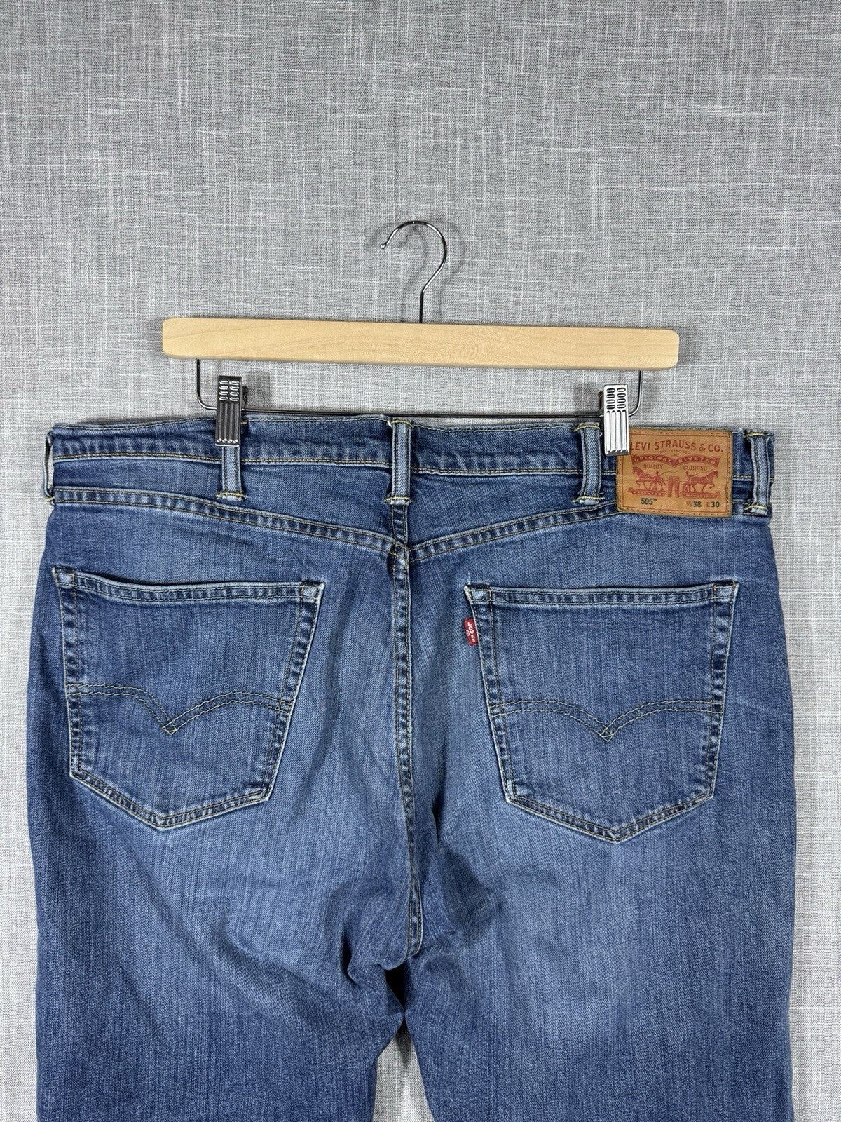 Levi Strauss 505 Straight Leg Loose Blue Jeans Mens 38x30
