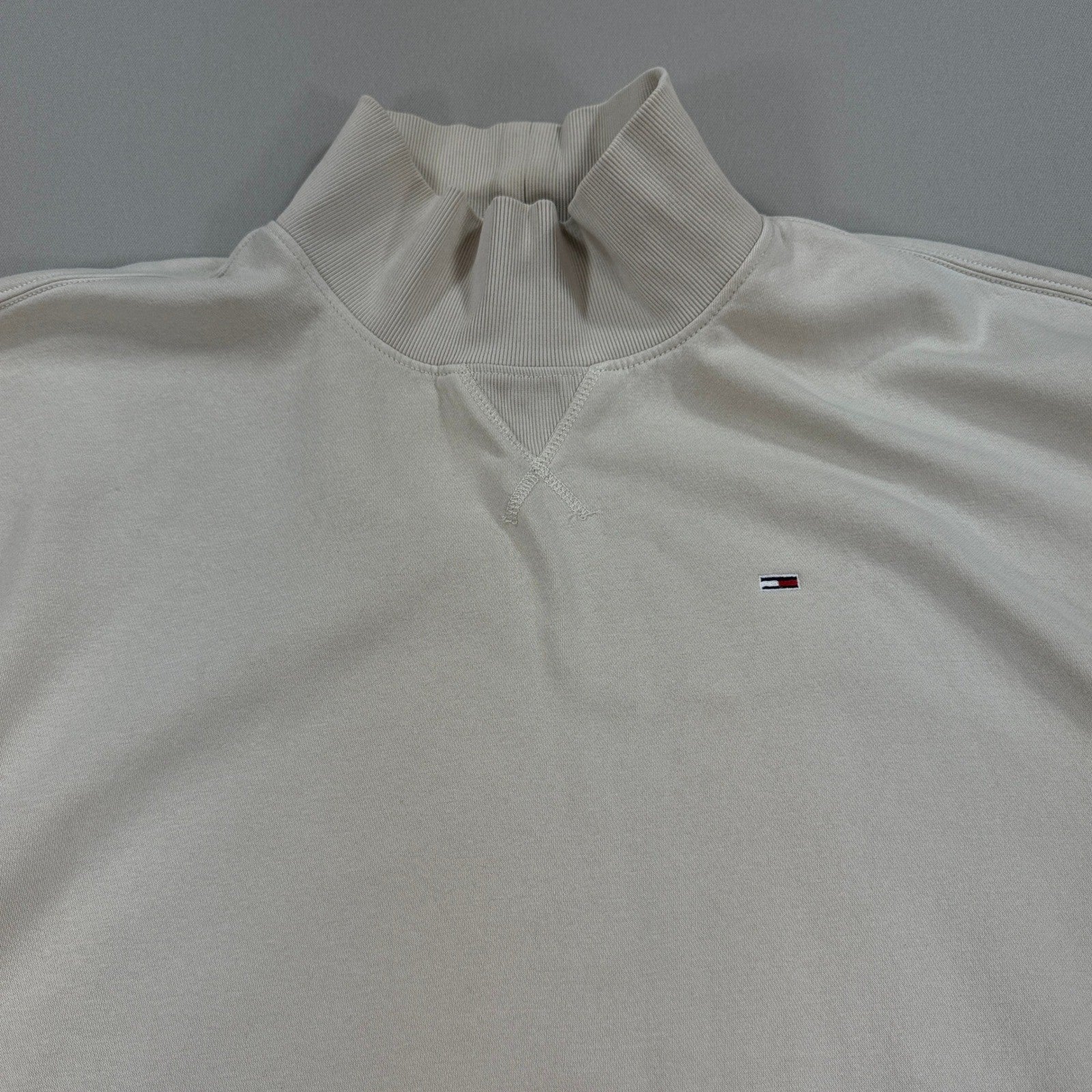 Tommy Jeans Pullover Mock Neck Sweatshirt Beige Logo Minimalist mens 2XL