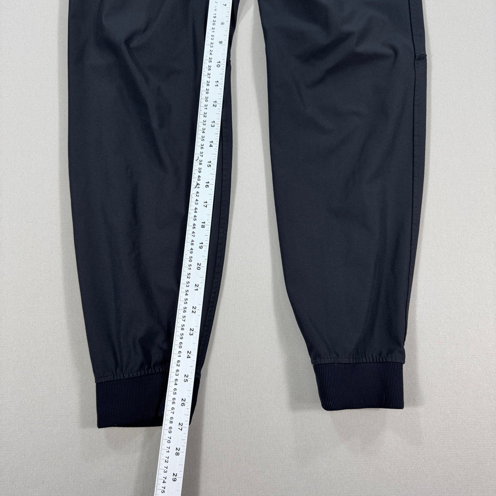 Lululemon mens ABC Jogger Shorter Warpstreme LM5A29S Black Size Small