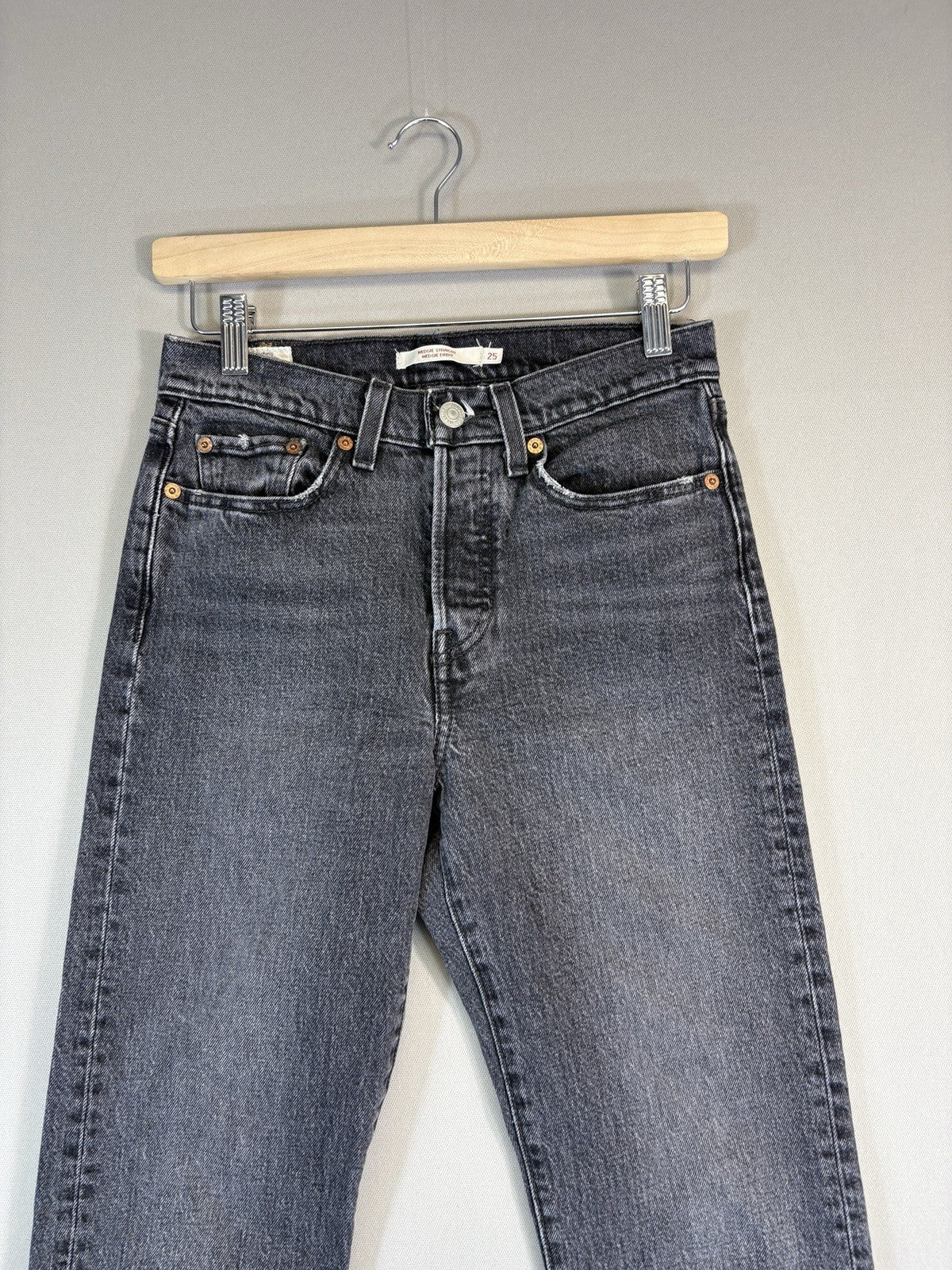 Levi’s Premium Big E Wedgie Straight Red Tab Jeans Womens 25x26 Button Fly