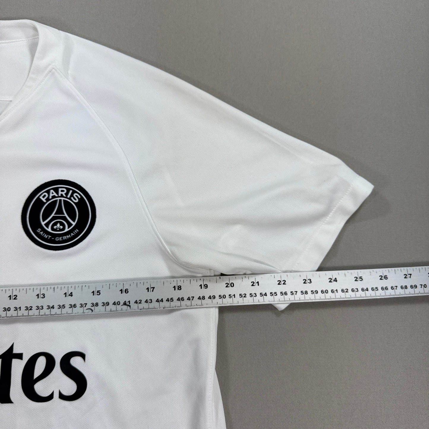 Paris Saint Germain Jordan Fly Emirates Nike Jersey mens Medium Soccer Shirt