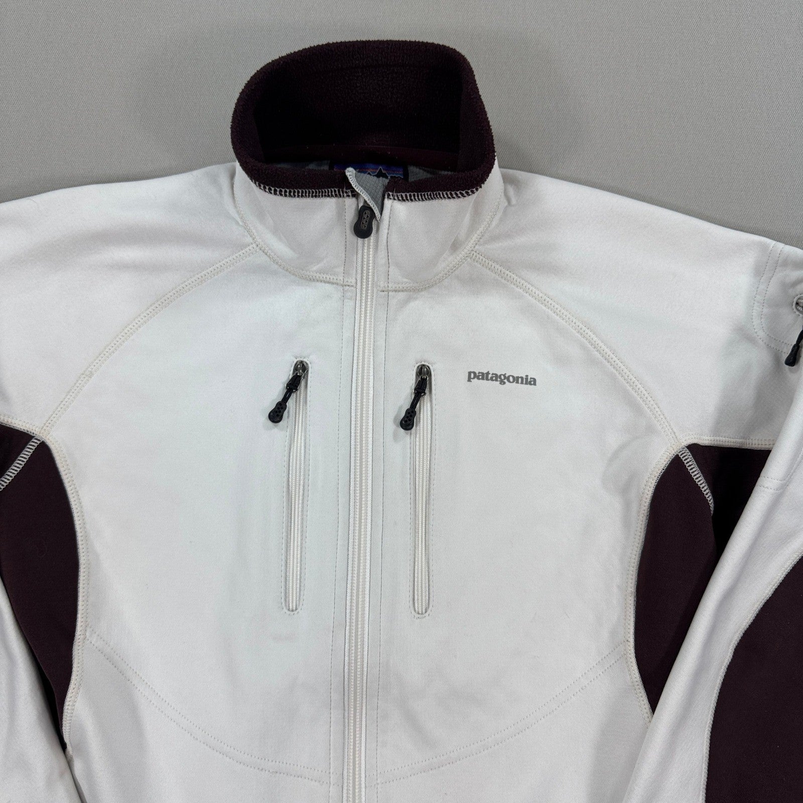 Patagonia Wind Shield Softshell Jacket Womens Small Off White Full Zip Two Tone