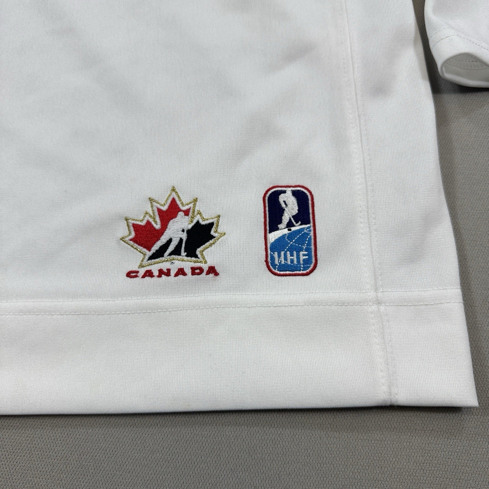 Nike Team Canada Olympic Jersey 2014 mens Small White Stiched Hockey