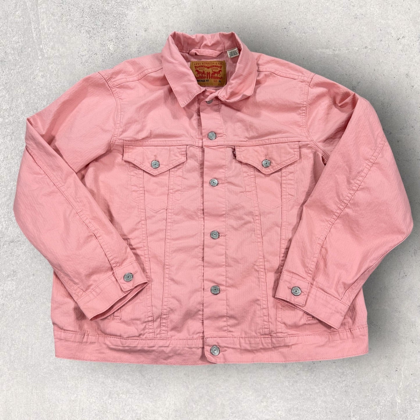 Levi's Denim Trucker Jacket mens XL Peach Pink Vintage Fit Button Down Cotton