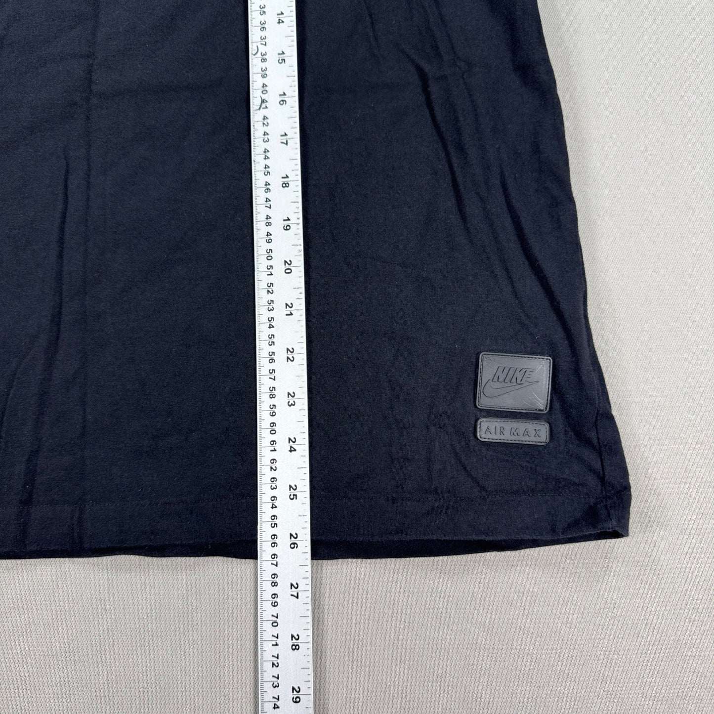 Nike Air Max Graphic Print T-Shirt mens XL Black Short Sleeve Casual Crew Neck