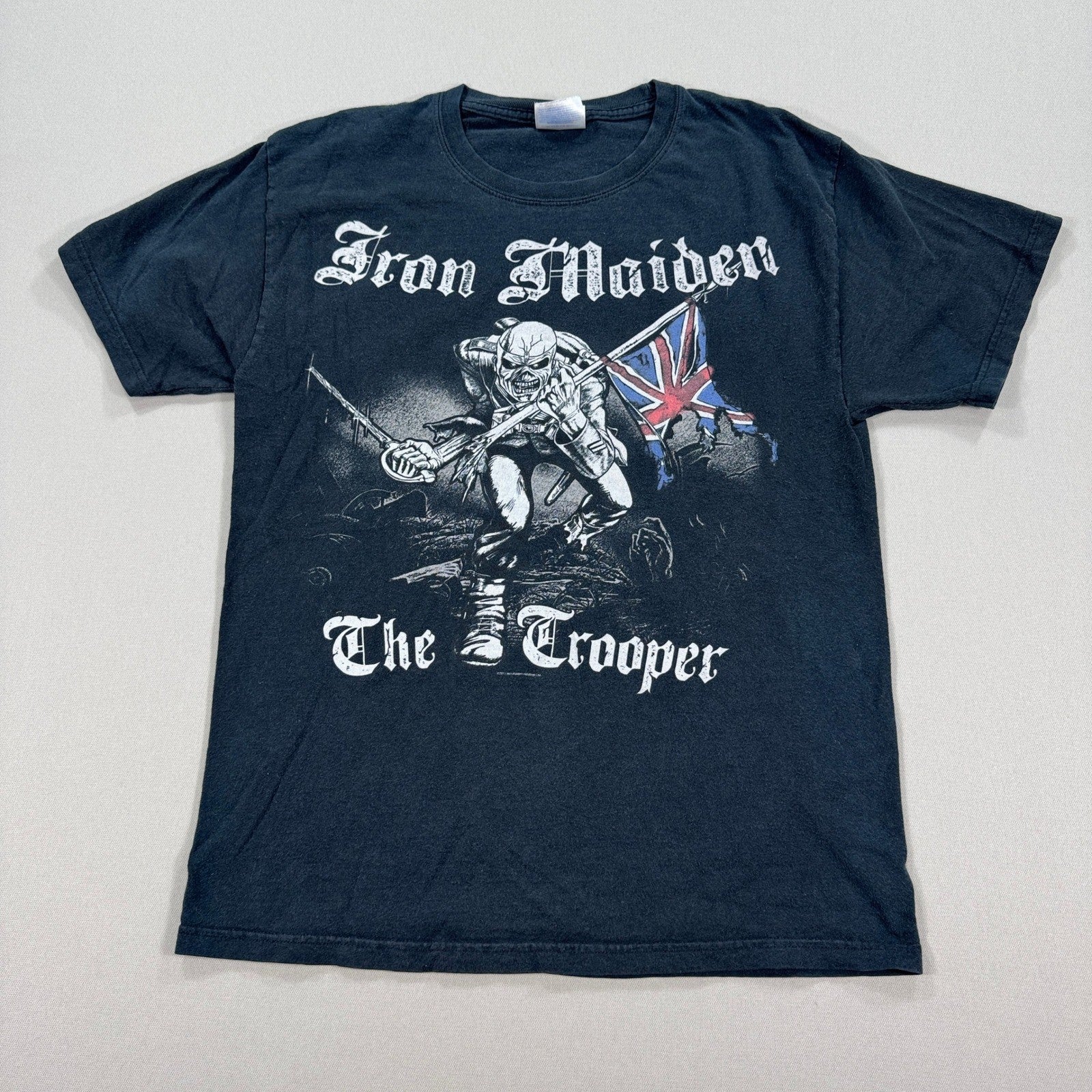 Iron Maiden The Trooper Promo Band T-Shirt mens Medium Graphic Print Faded