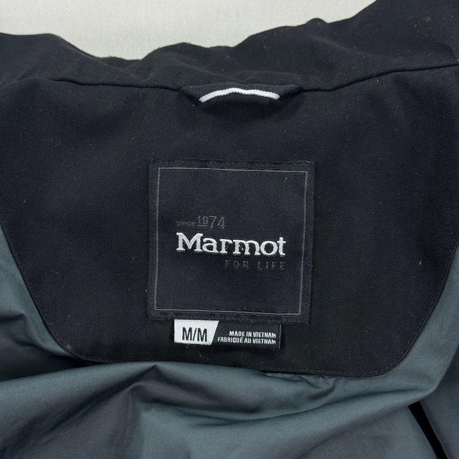 Marmot 700 Down Filled Coat mens Medium Two Toned Winter Coat