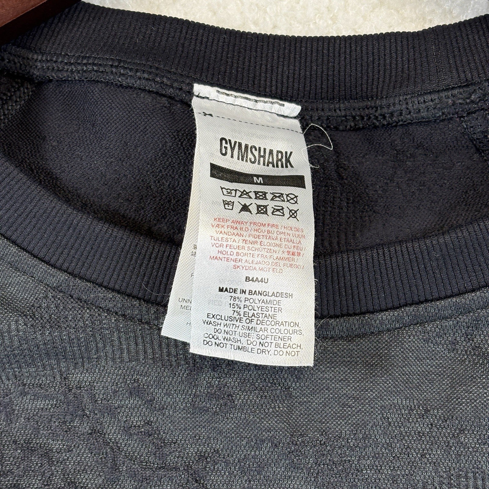 Gym Shark Adapt Camo Long Sleeve Cropped Top  Lace Back Gray Womens Medium