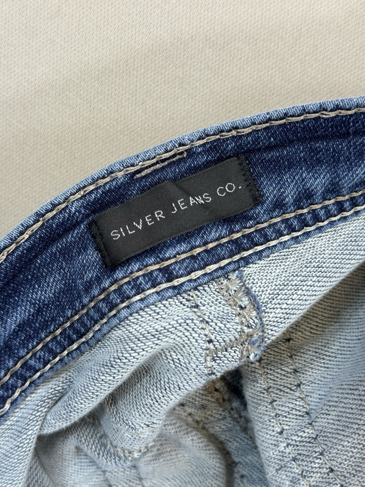 Silver Jeans Grayson Classic Fit Straight Leg mens 34x34 Blue Denim Mid Stretch