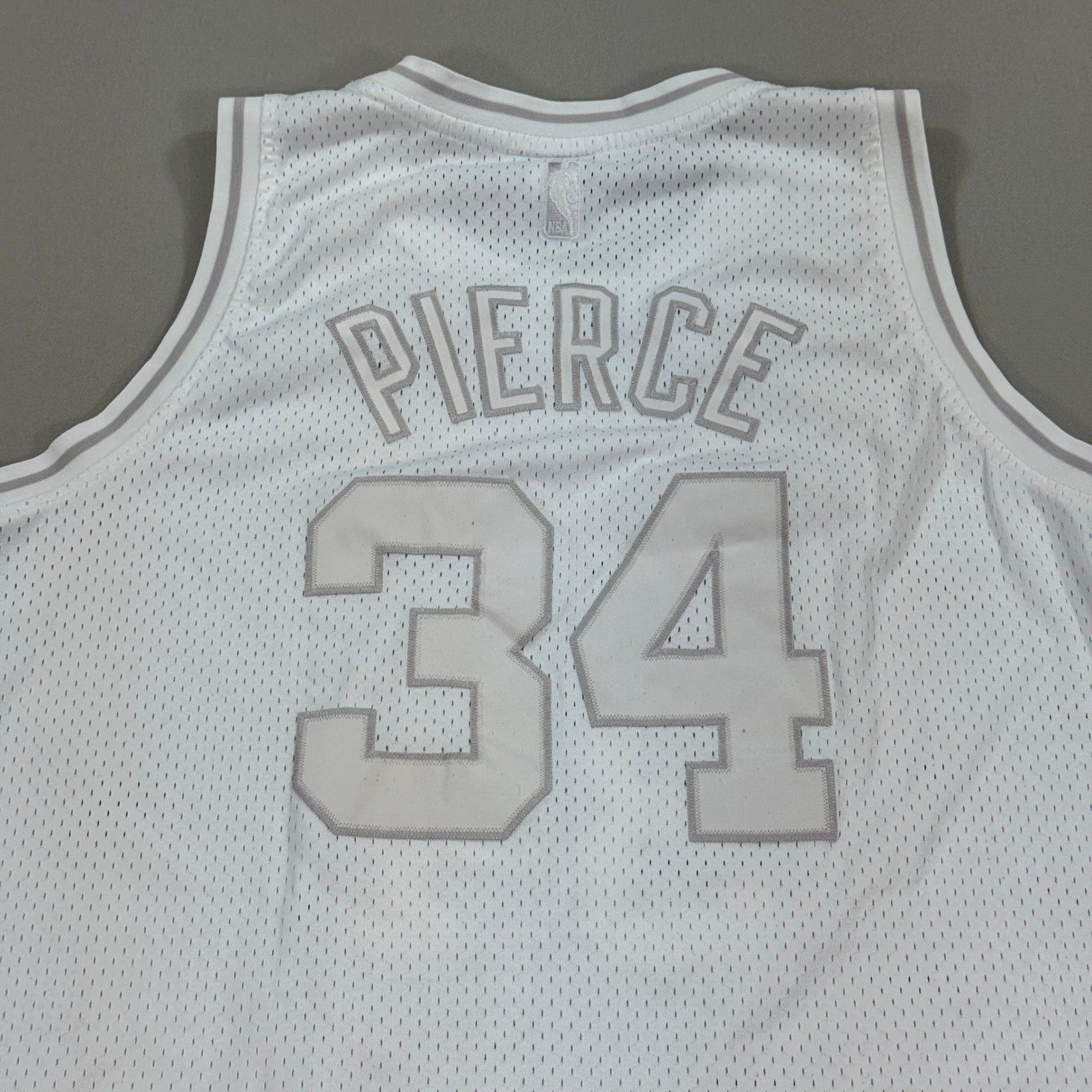 Vintage Paul Pierce NBA Boston Celtics #34 Reebok Jersey XL Off White