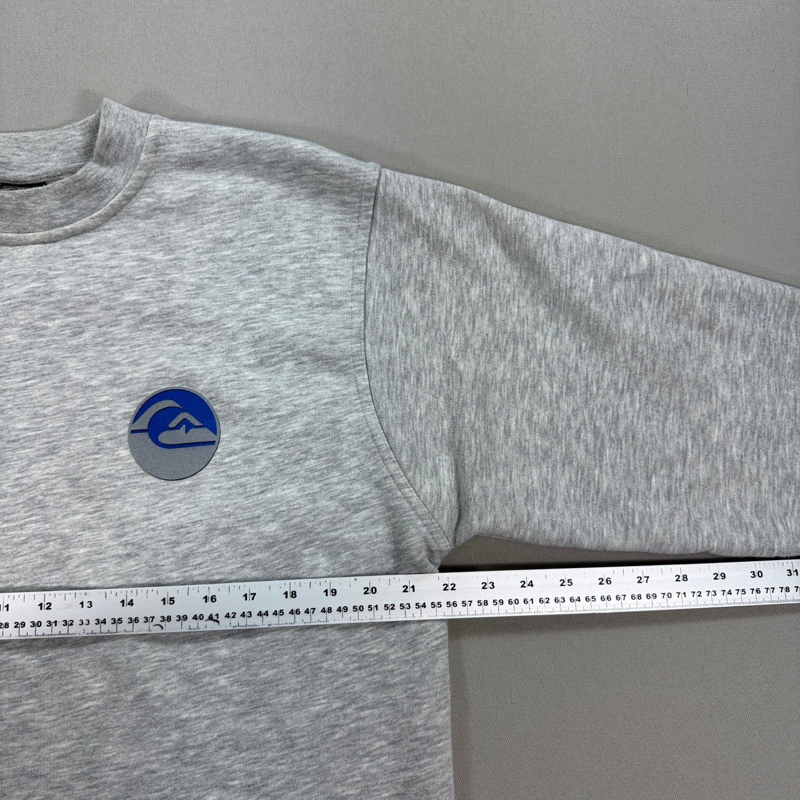 Vintage Quiksilver Sweatshirt Mens Large Gray Pullover Crewneck Big Logo Graphic