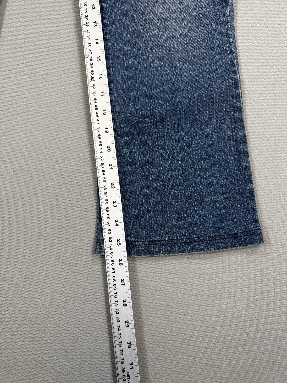 Levi's Signature Bootcut Jeans Womens Size 14 Blue Denim Medium Wash Low Rise