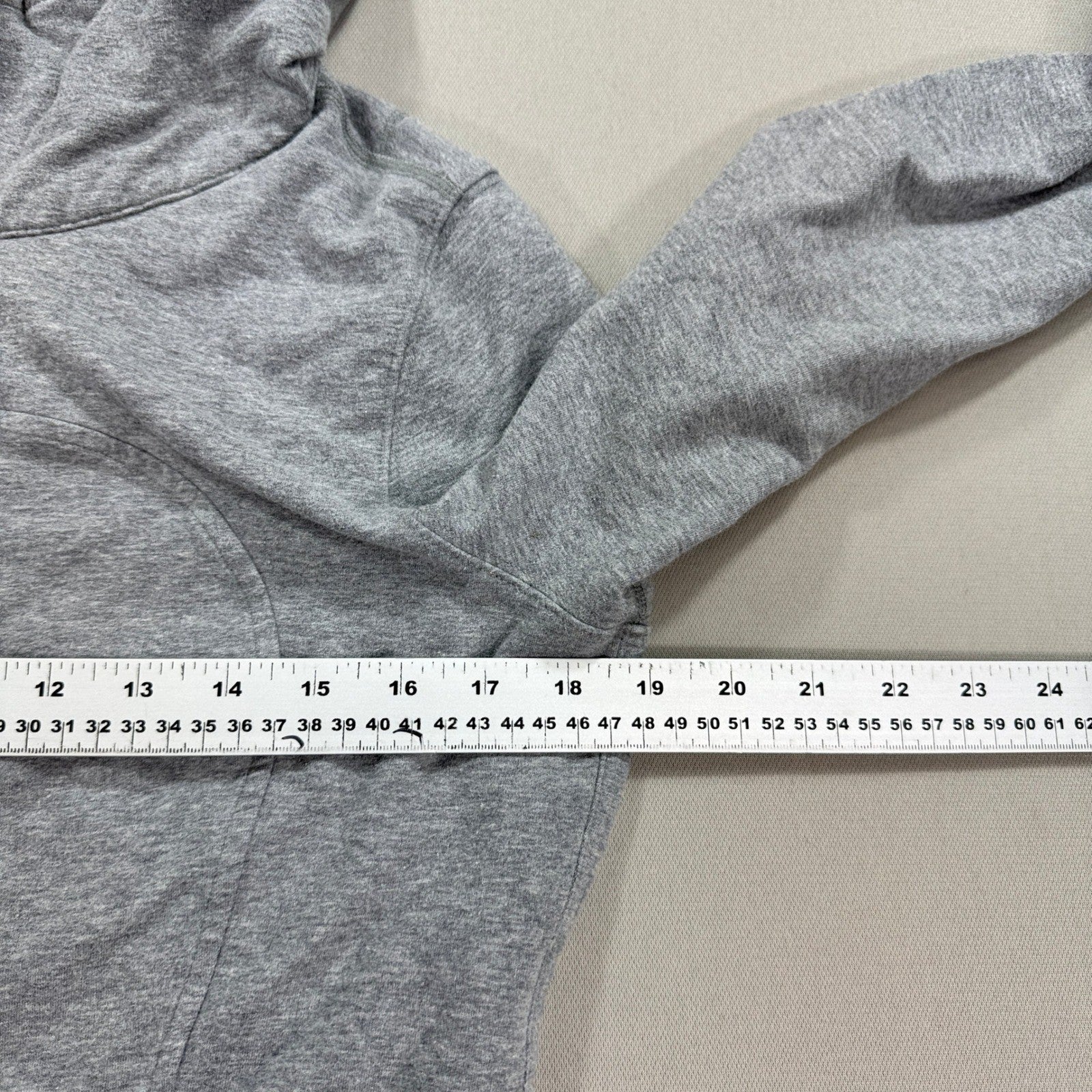 Lululemon Athletica Hoodie Full Zip Jacket Womens Sz 10 Gray Thumbholes Pockets