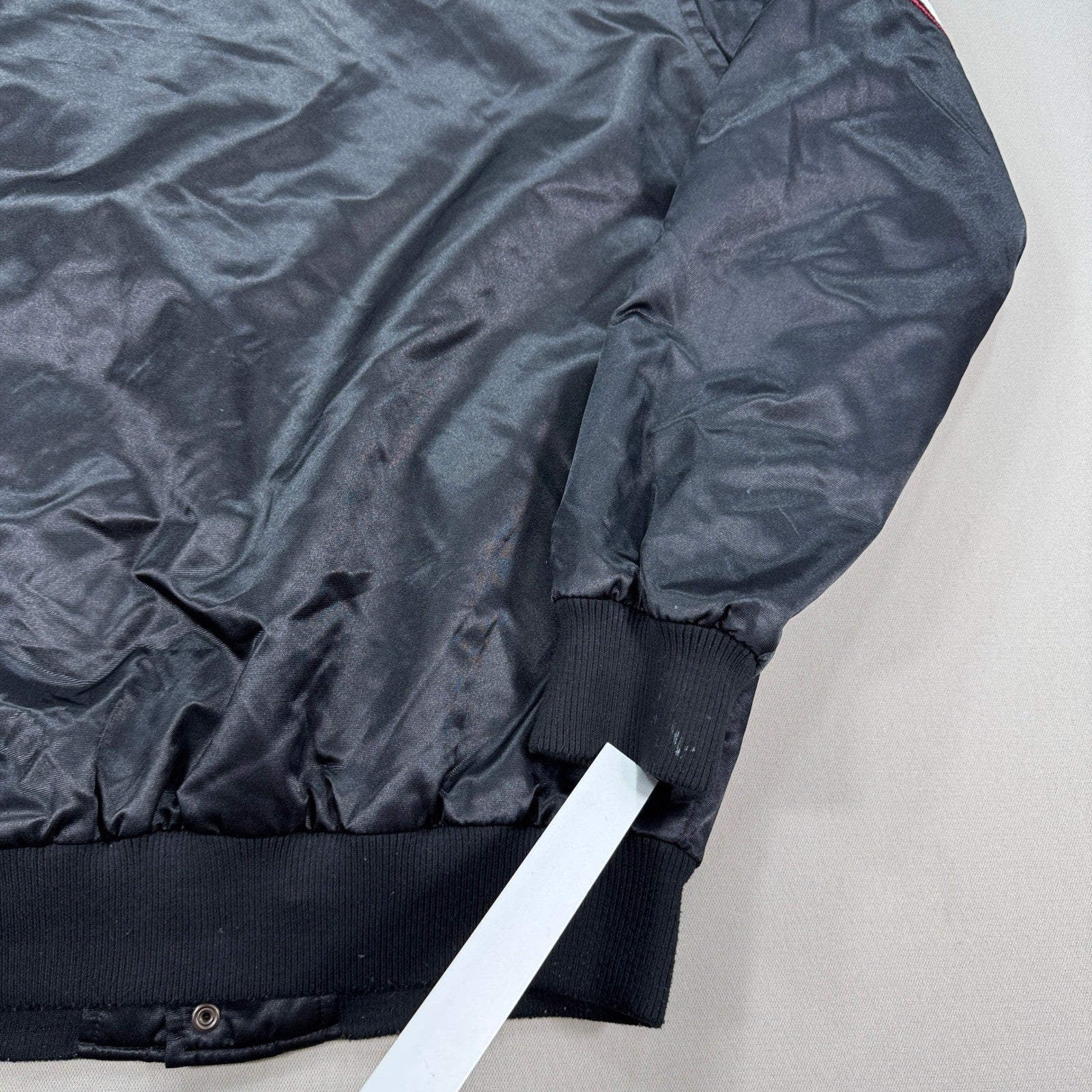 Vintage Starter Miami Heat Jacket Bomber NBA mens Large Black Red Lining