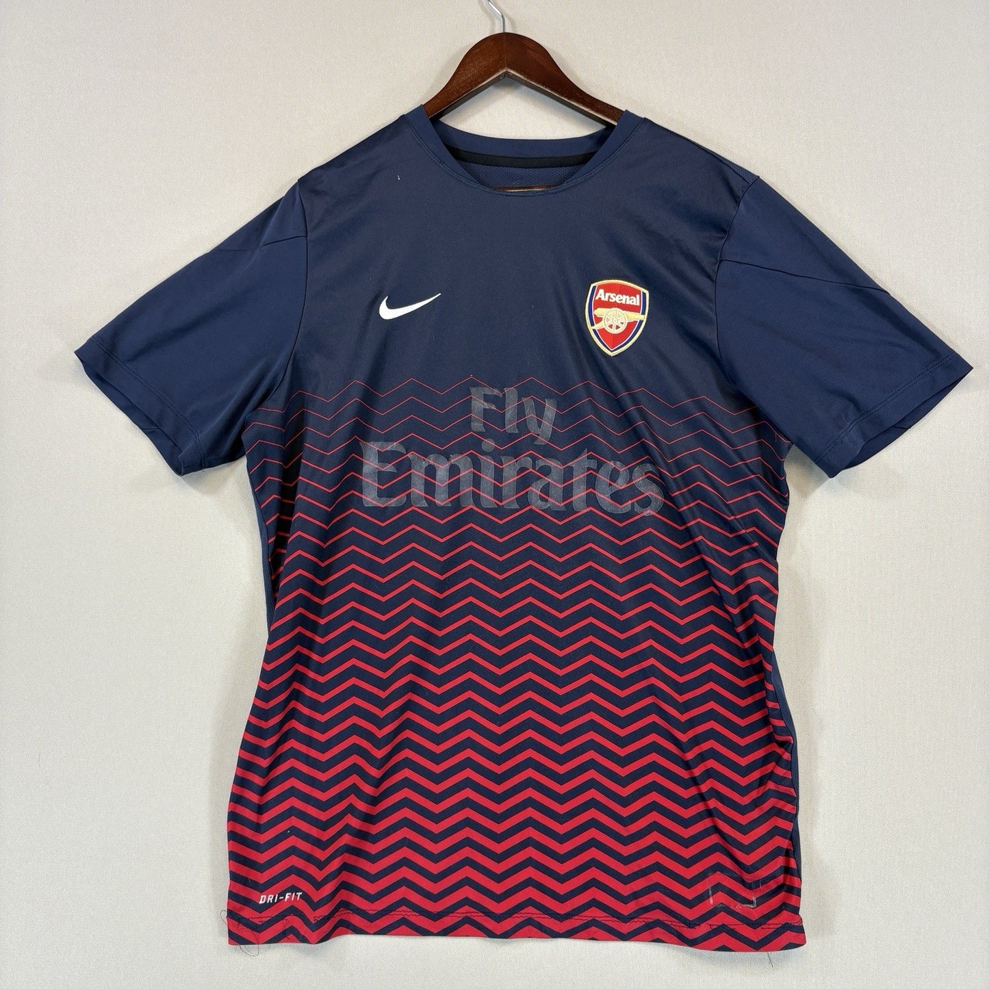 Vintage Nike Arsenal mens Training Jersey Fly Emirates Mens Small
