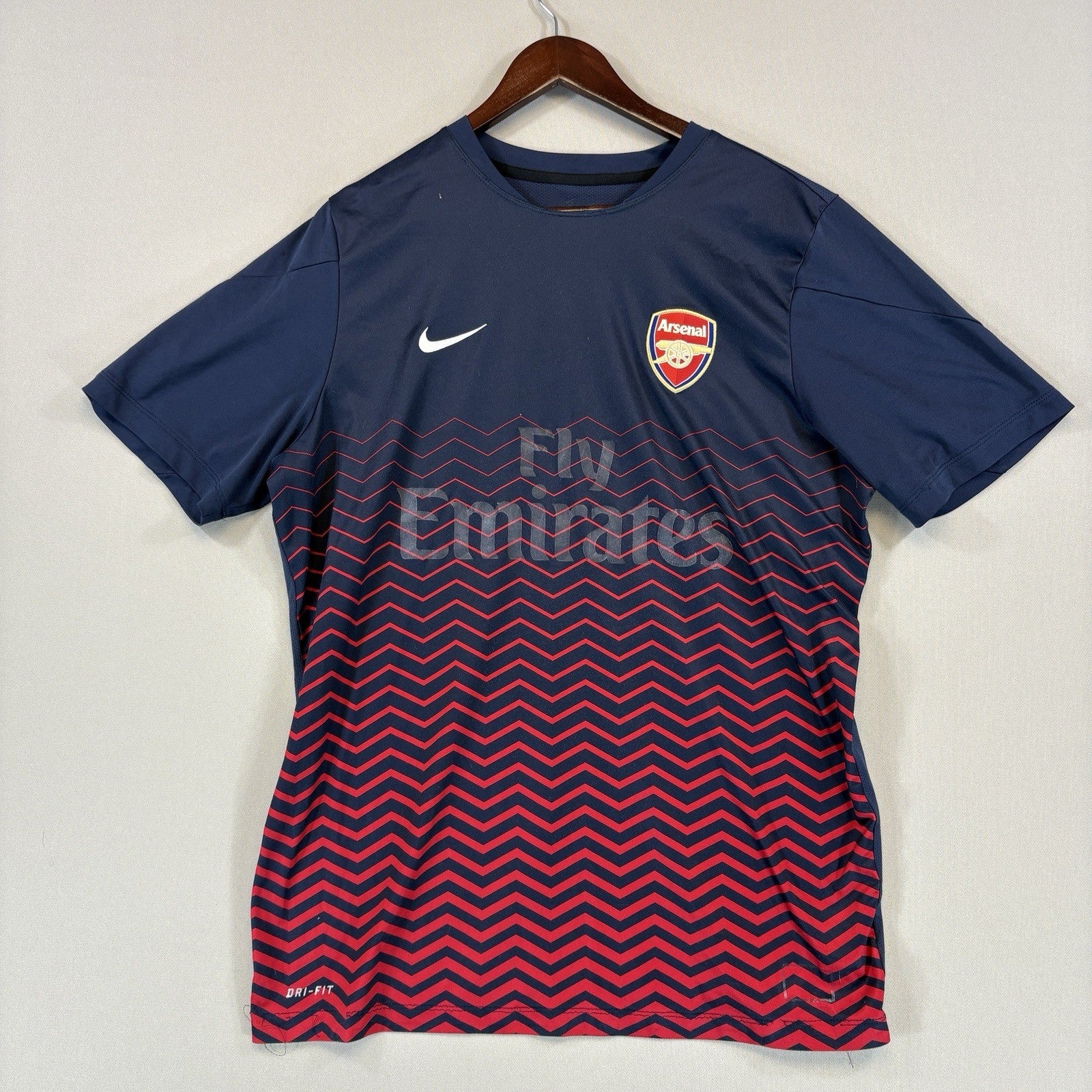 Vintage Nike Arsenal mens Training Jersey Fly Emirates Mens Small