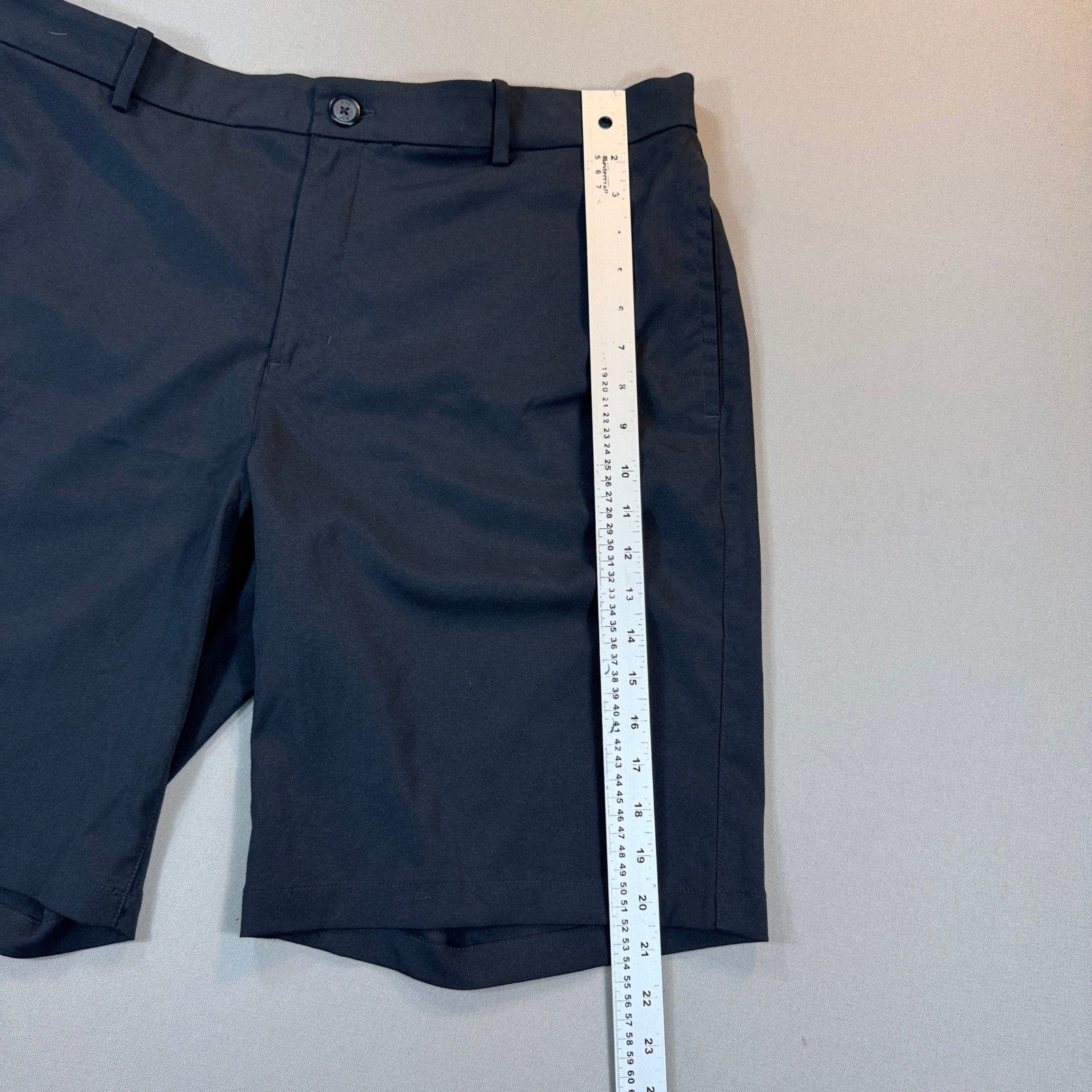 Nike Chino Shorts mens Large Black Golf Tour Dri-Fit Performance Flat Front