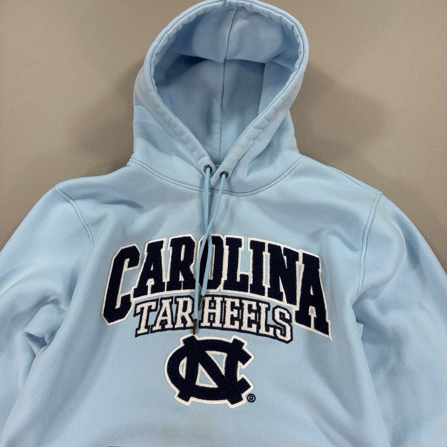 VTG University of Carolina Tar Heels NCAA Hoodie mens Large Light Blue Pullover