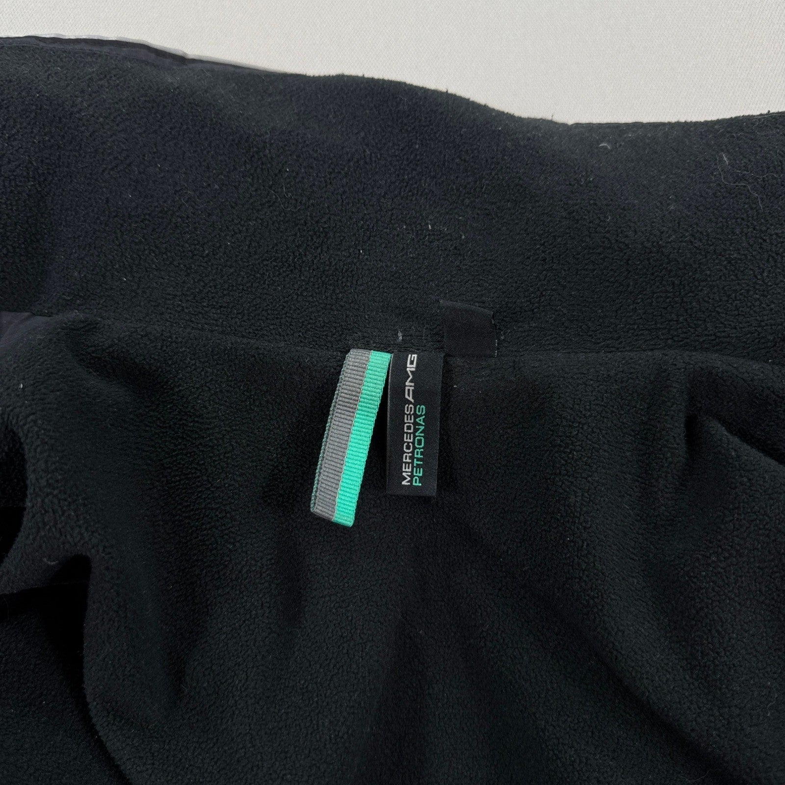 Mercedes AMG Petronas Formula One Team Jacket mens XL Black Coat Insulated