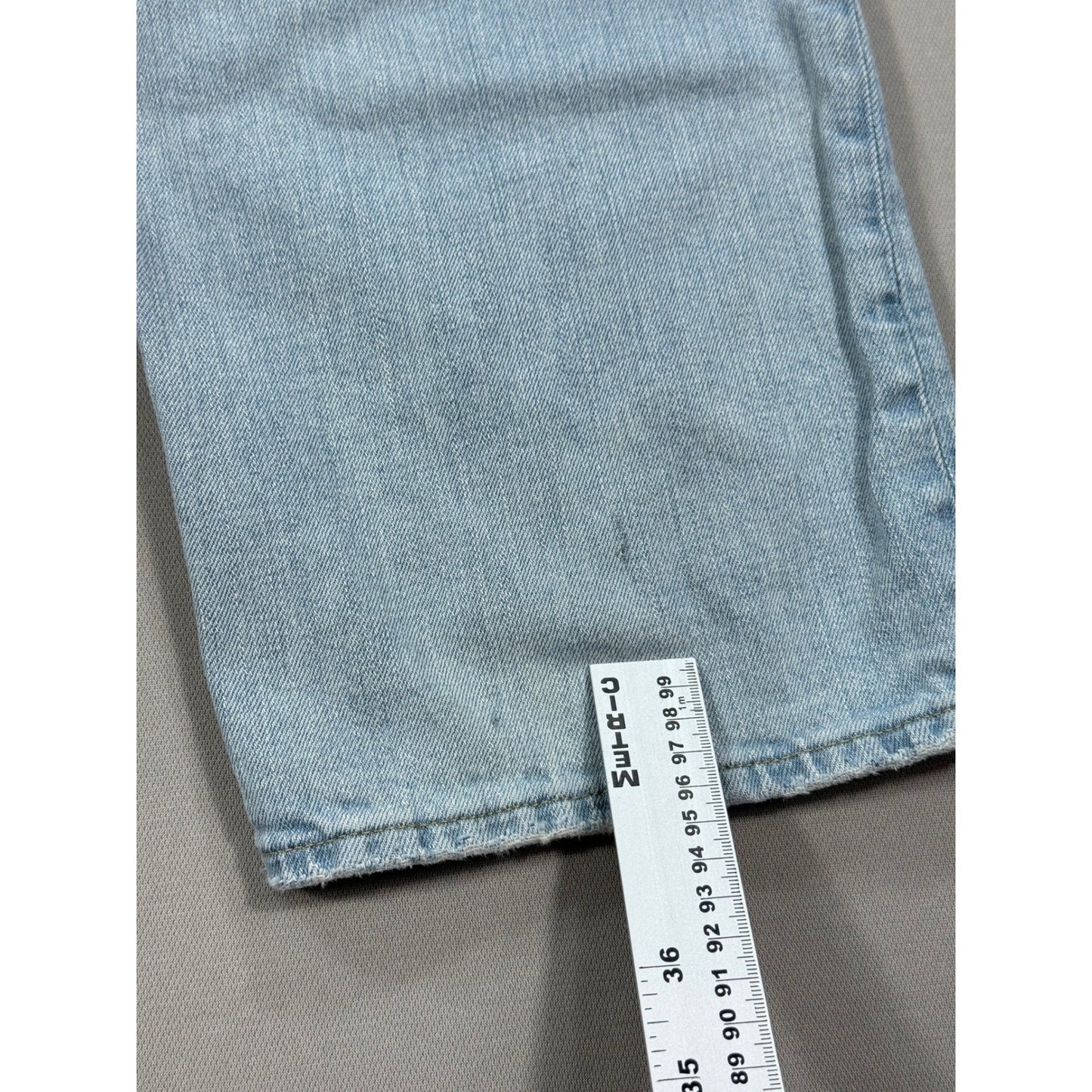 Polo Ralph Lauren mens 34x32 Denim Jeans Light Wash Relaxed Fit Casual Pants