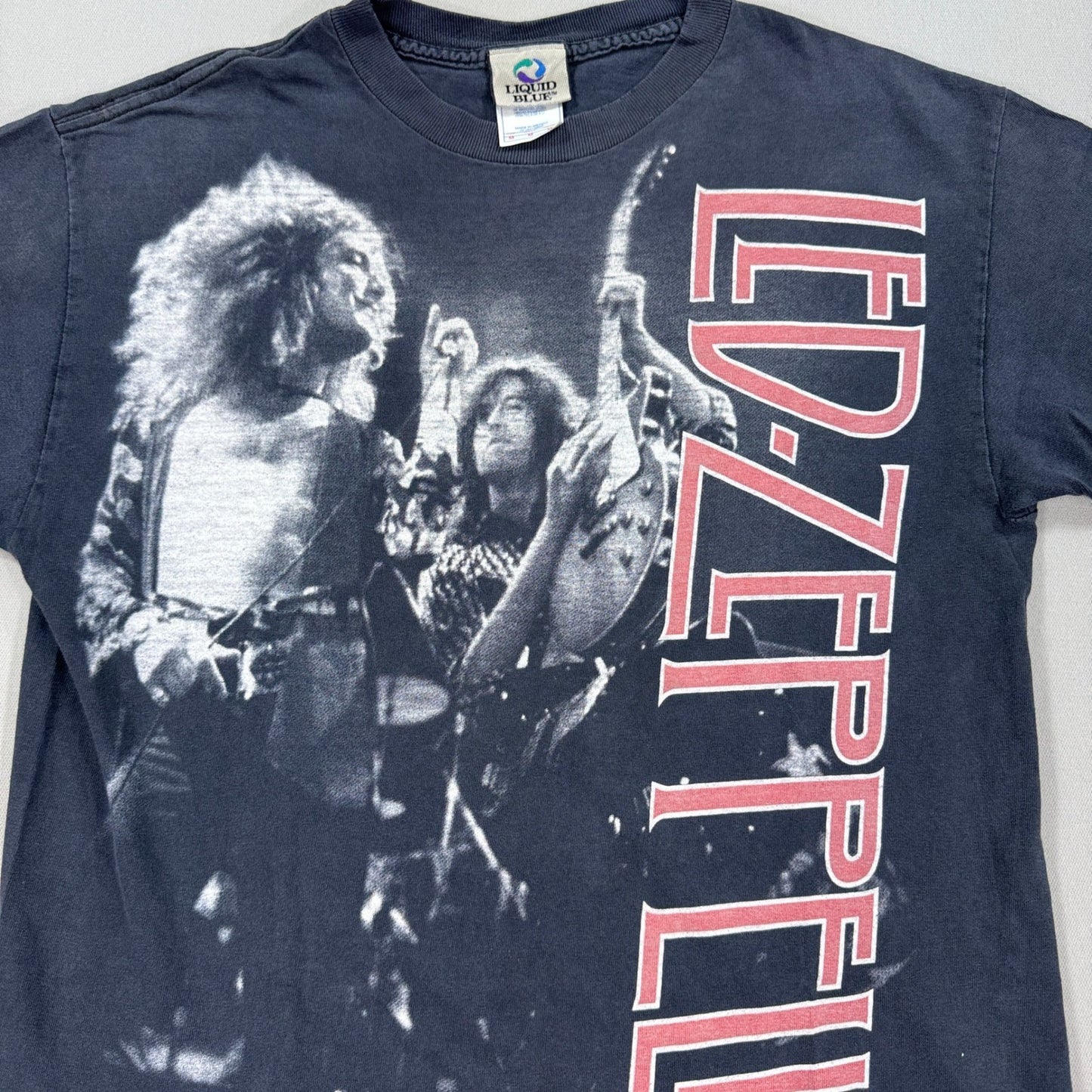 VTG 04 Led Zeppelin Shirt Spellout Giant Graphic Print mens Medium Liquid Blue