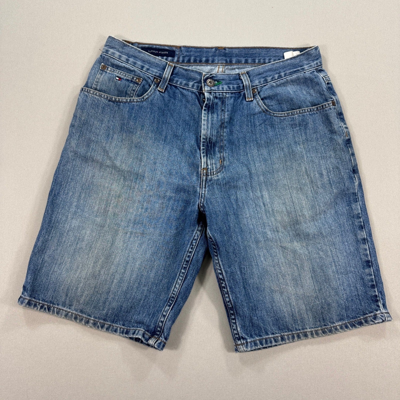 Tommy Hilfiger Jean Shorts mens Sz 33 Blue Denim Baggy Relaxed Fit Pockets Y2K