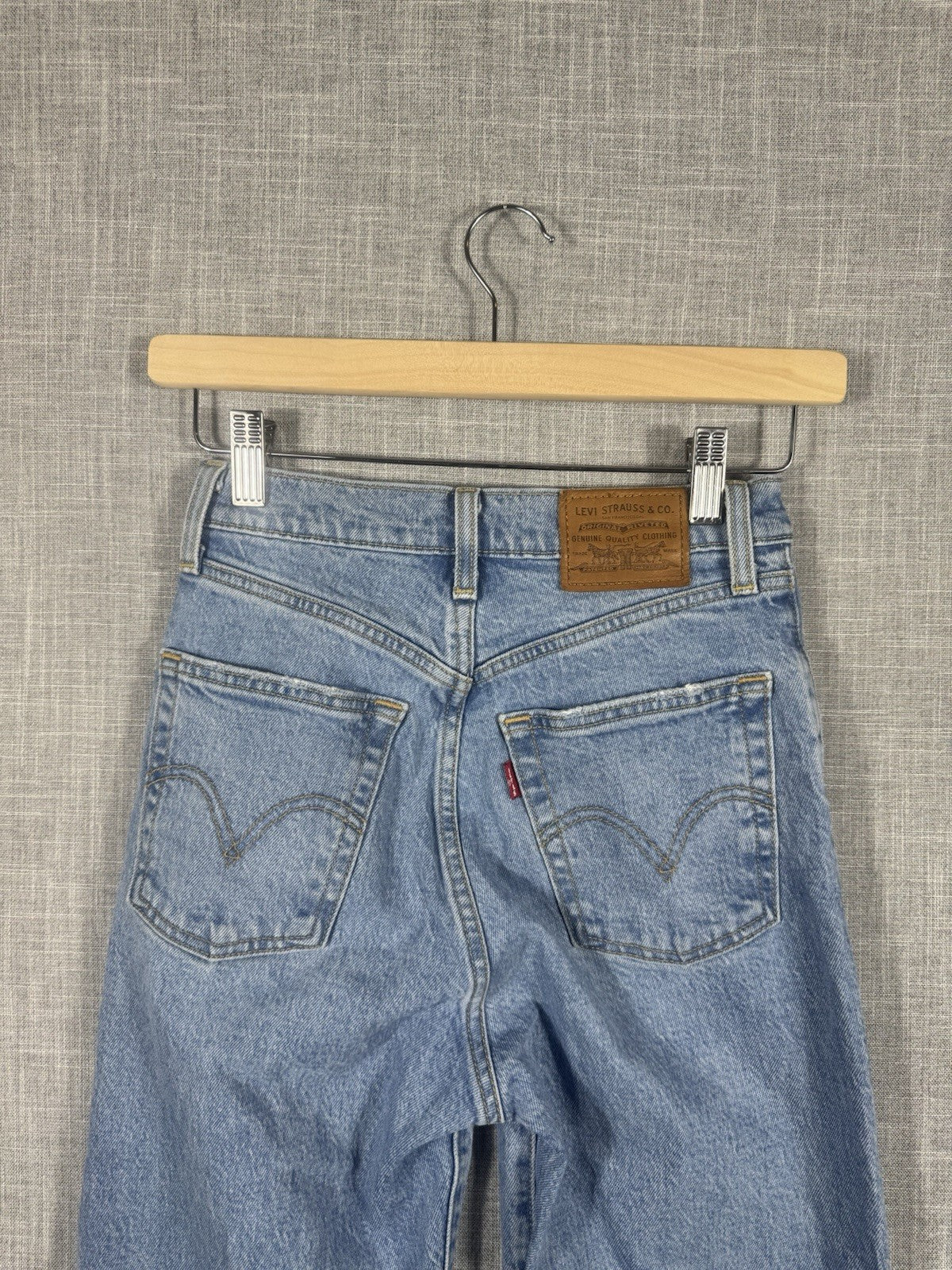 Levis Vintage Jeans Womens W24L27 Big E Ribcage Straight Distressed Light Wash