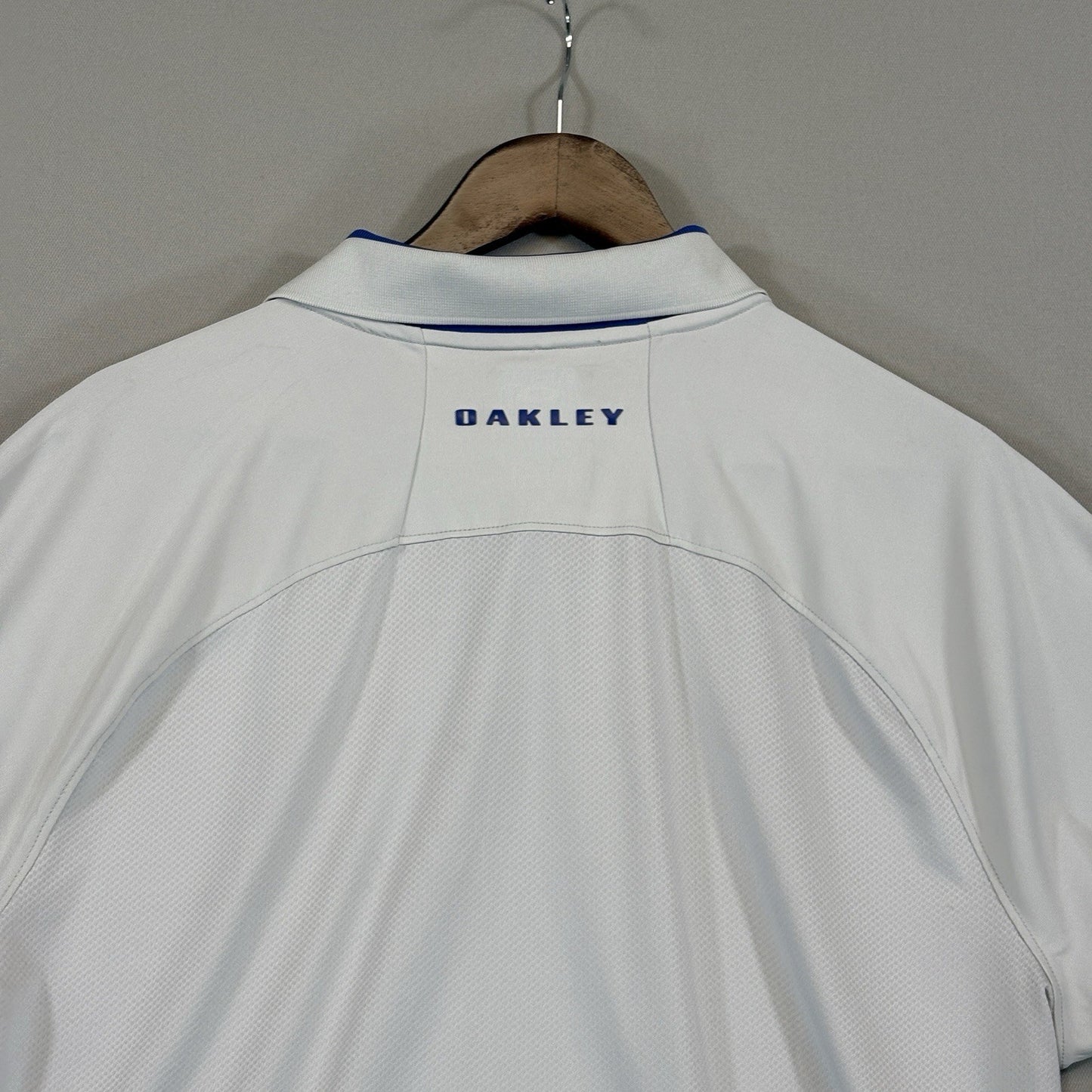 Oakley Golf Golo Polo Regular Fit mens White XL Ohydrolix Performance Shirt