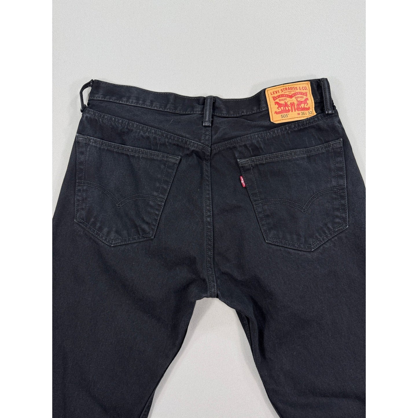 Levi's 505 Regular Fit Jeans mens 36x32 Black Classic Denim Pants Straight Leg