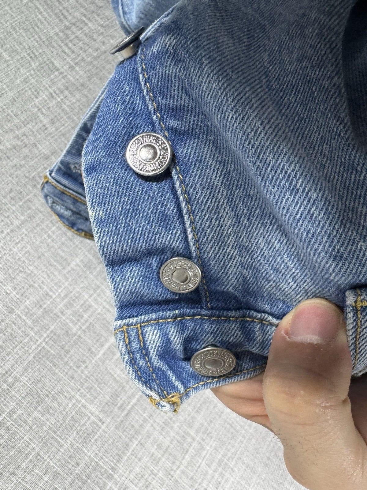 Levis Vintage Jeans Womens W24L27 Big E Ribcage Straight Distressed Light Wash