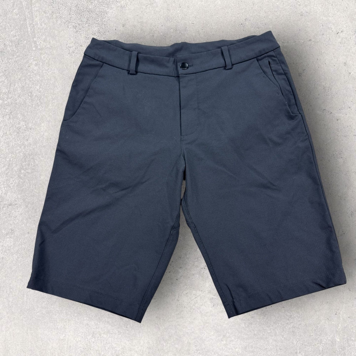 Lululemon Athletica Commission Shorts mens Size 34 Black Warpstreme Classic Fit