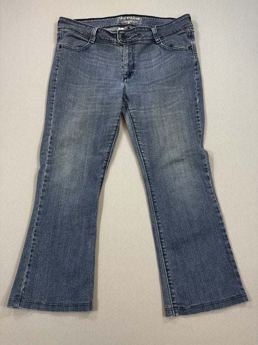 Levi's Signature Bootcut Jeans Womens Size 14 Blue Denim Medium Wash Low Rise