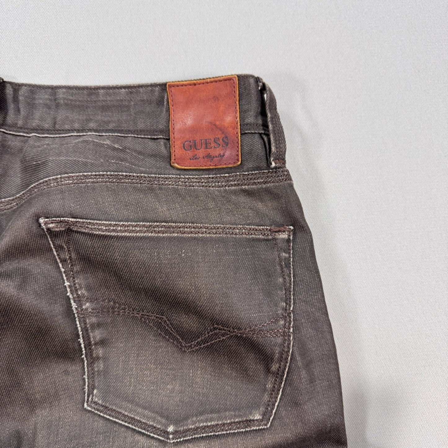 GUESS Jeans Lincoln Slim Straight mens Size 34 Brown Distressed Straight Leg