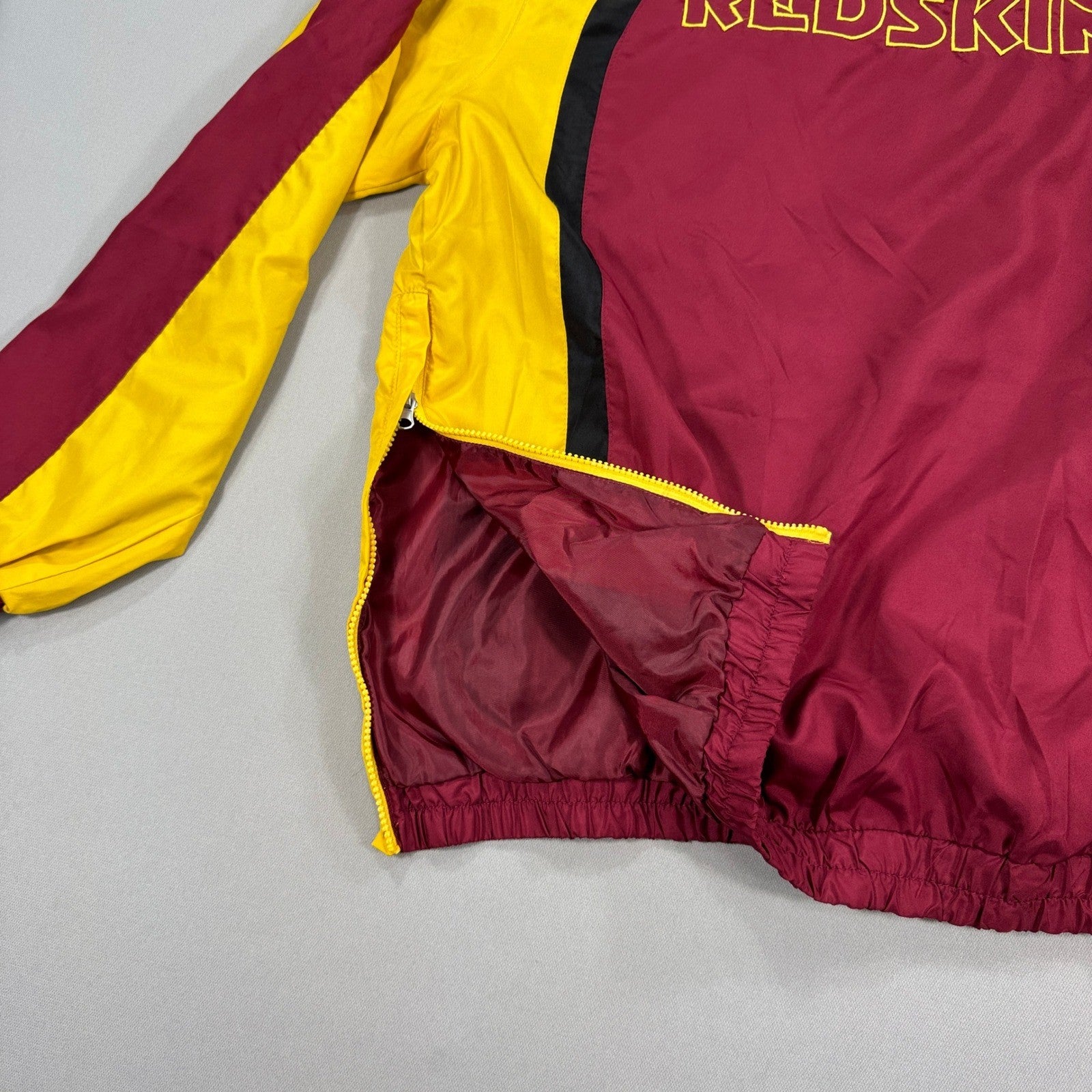 Vintage NFL Washington Redskins Jacket Mens Medium Outline Spellout Pullover